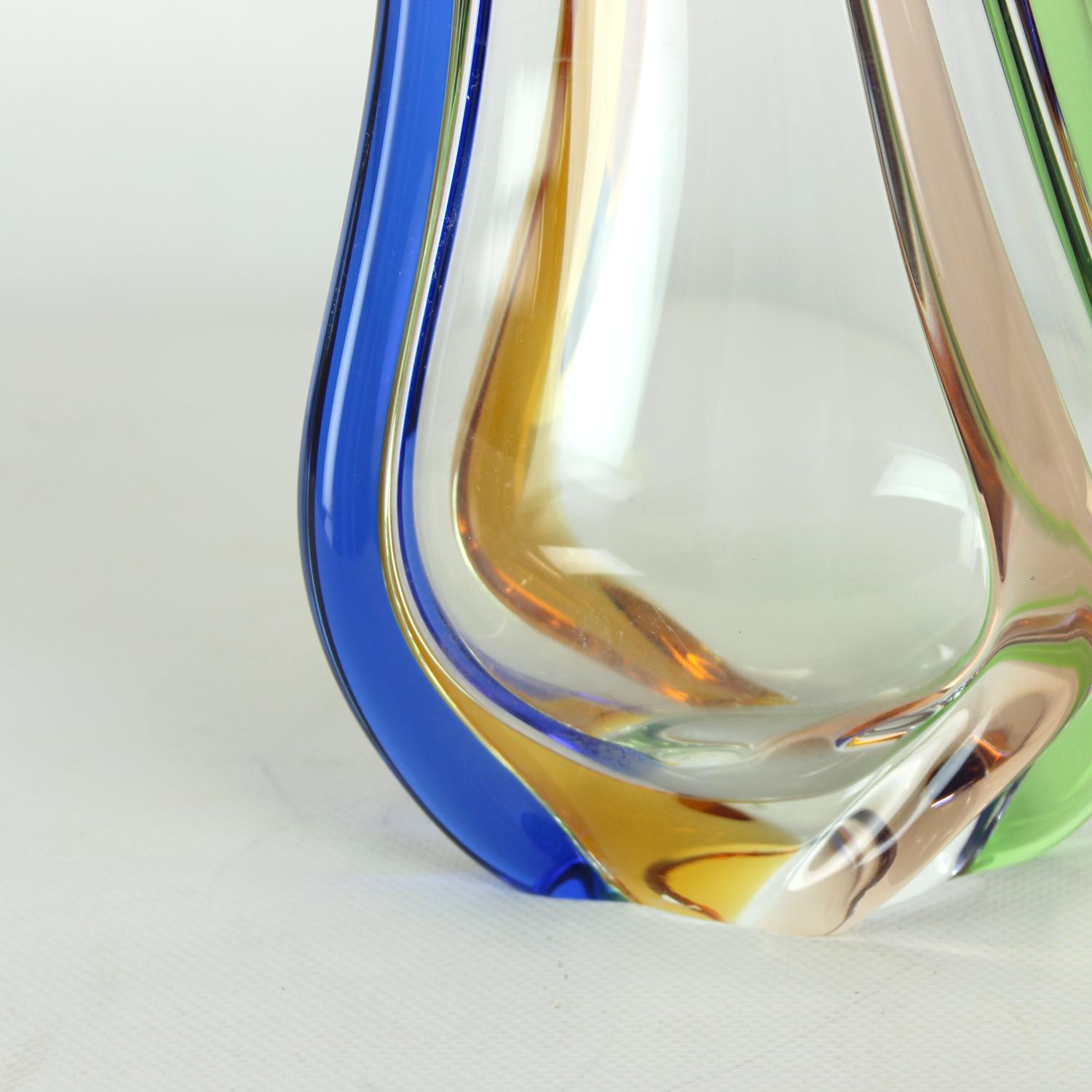 Design Art Rhapsody Collection Glass Vase By Frantisek Zemek, Czechoslovakia 196 en vente 4