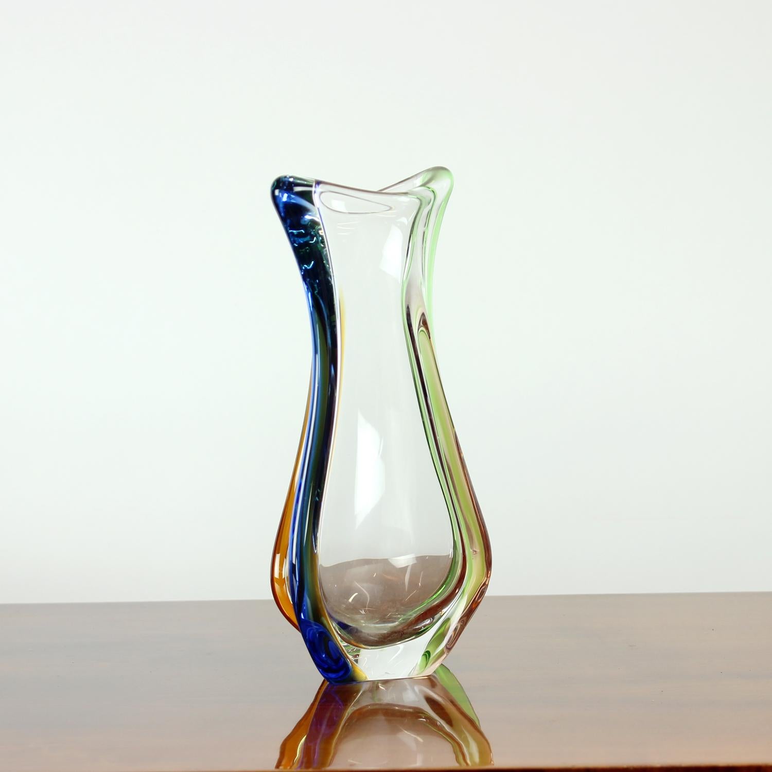 Design Art Rhapsody Collection Glass Vase By Frantisek Zemek, Czechoslovakia 196 Excellent état - En vente à Zohor, SK