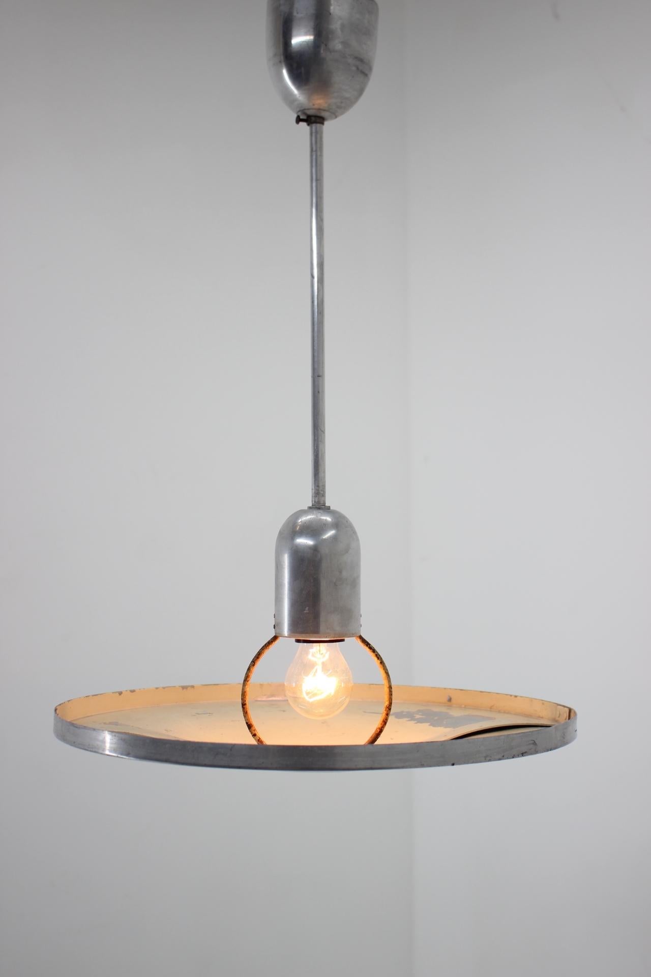 Lampe à suspension en aluminium Bauhaus Design, années 1930 en vente 1
