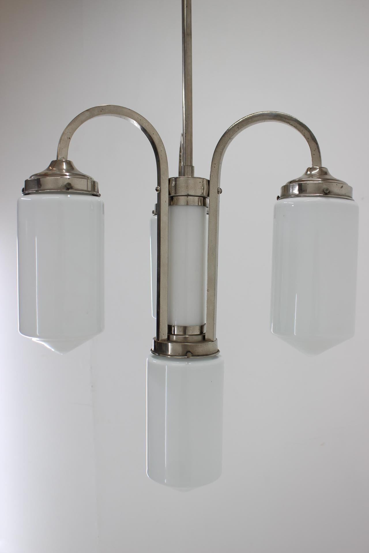 Verre Lampe à suspension Bauhaus en chrome et verre, design des années 1930 en vente