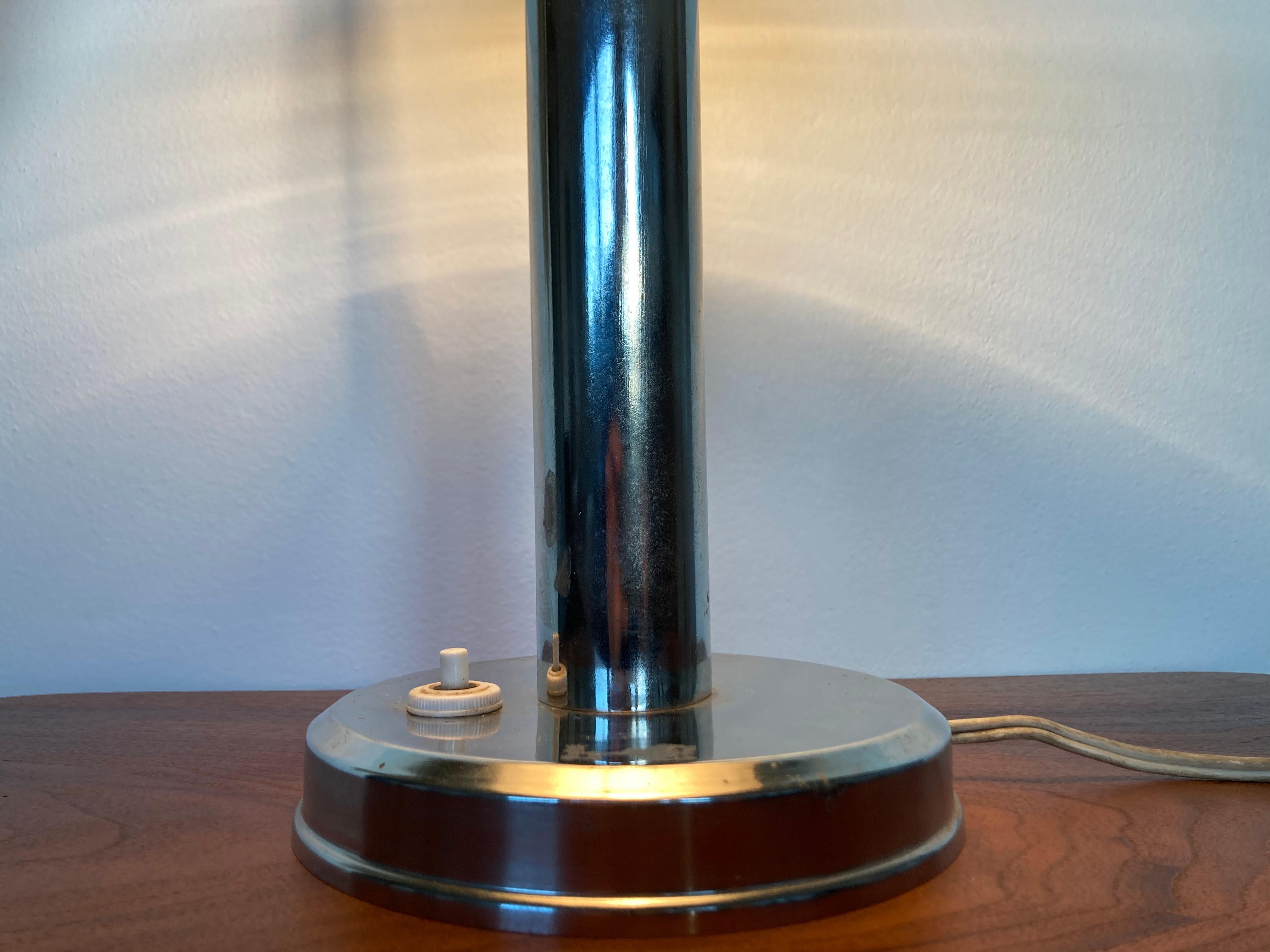 Mid-20th Century Design Bauhaus Chrome Table Lamp, 1930s