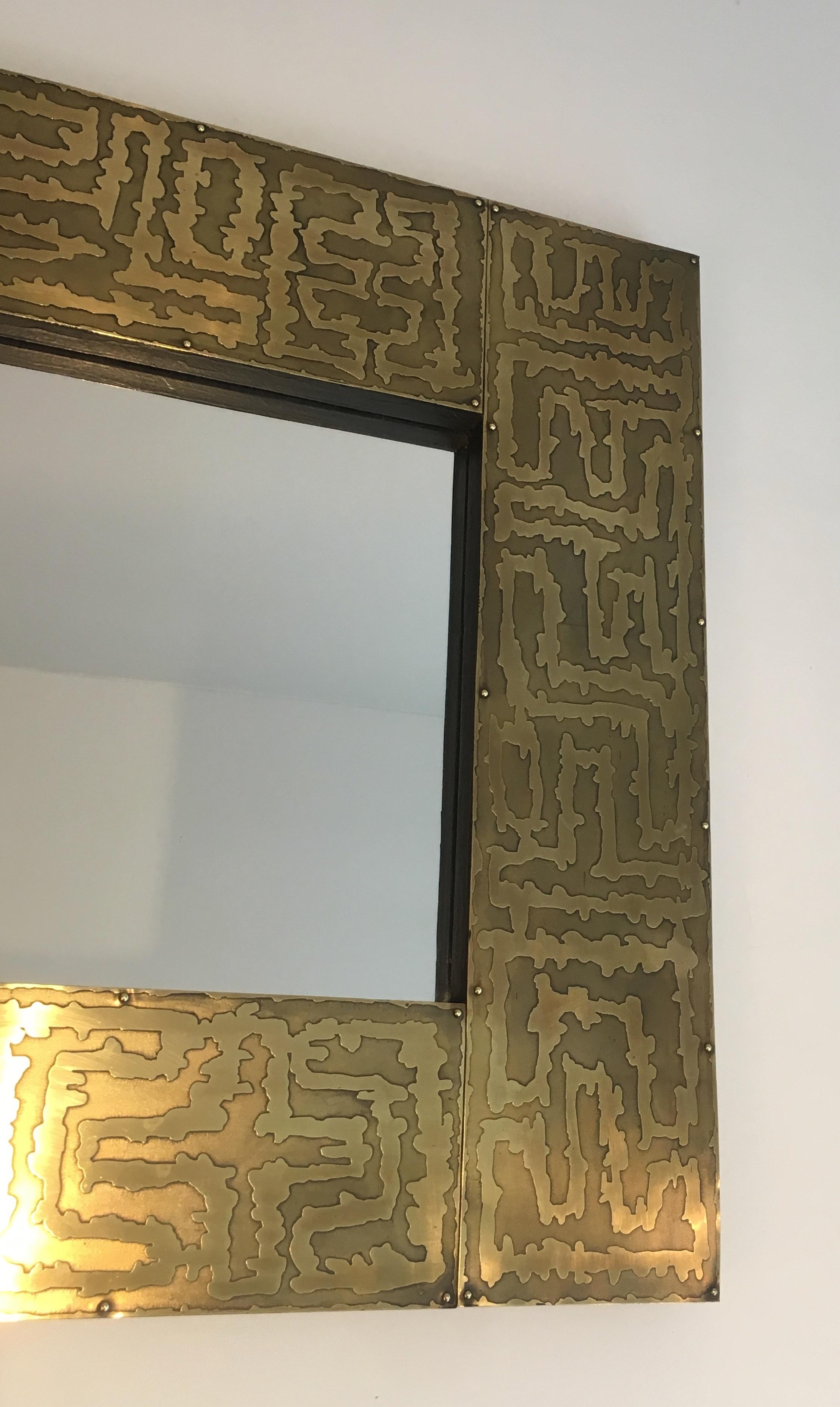 Miroir Design en laiton, français, Circa 1970 en vente 8