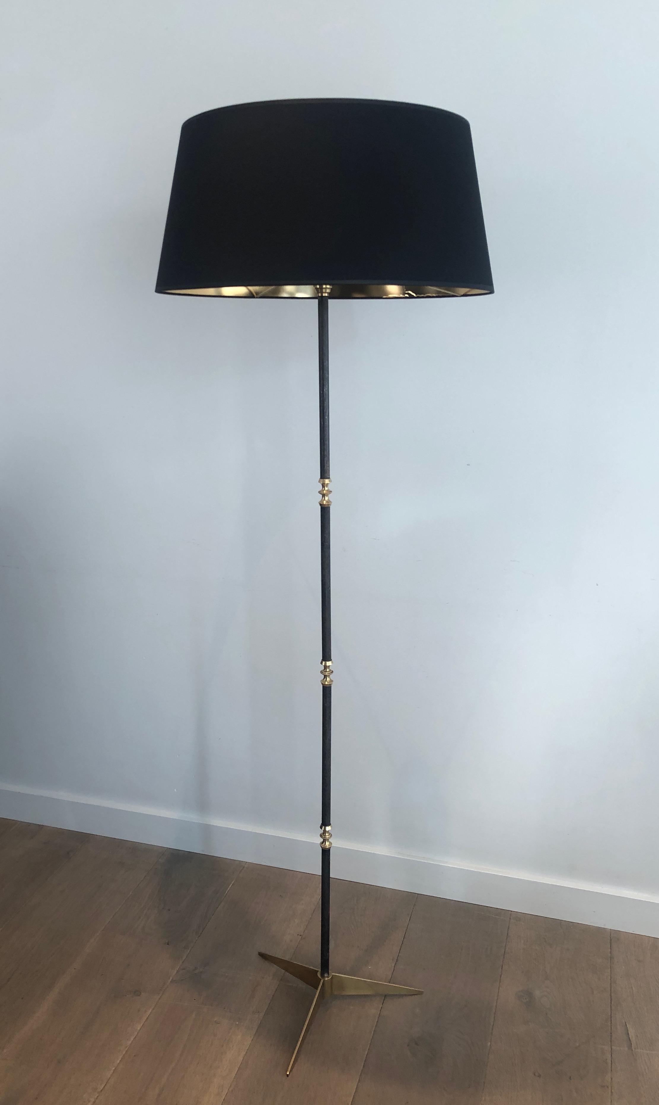 Lampada da terra Design/One in ottone e acciaio spazzolato in vendita 6