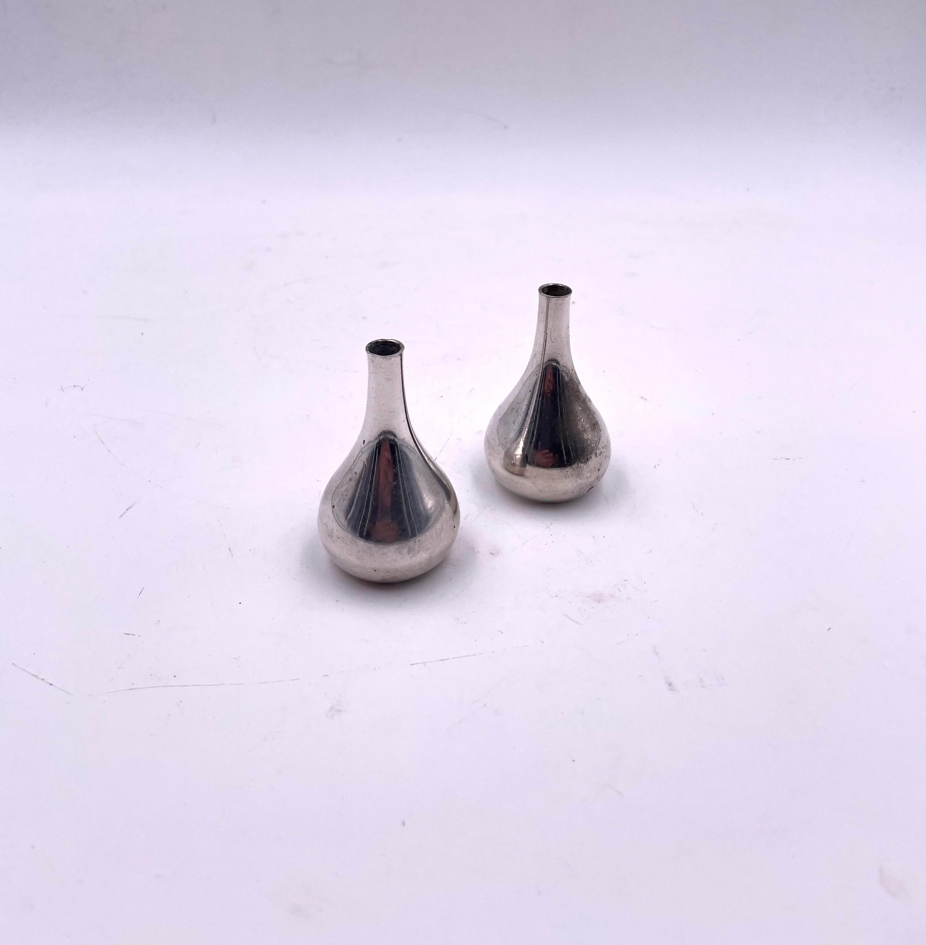 Paar Teardrop-Kerzenhalter von Jens Quistgaard für Dansk, entworfen im Zustand „Hervorragend“ im Angebot in San Diego, CA