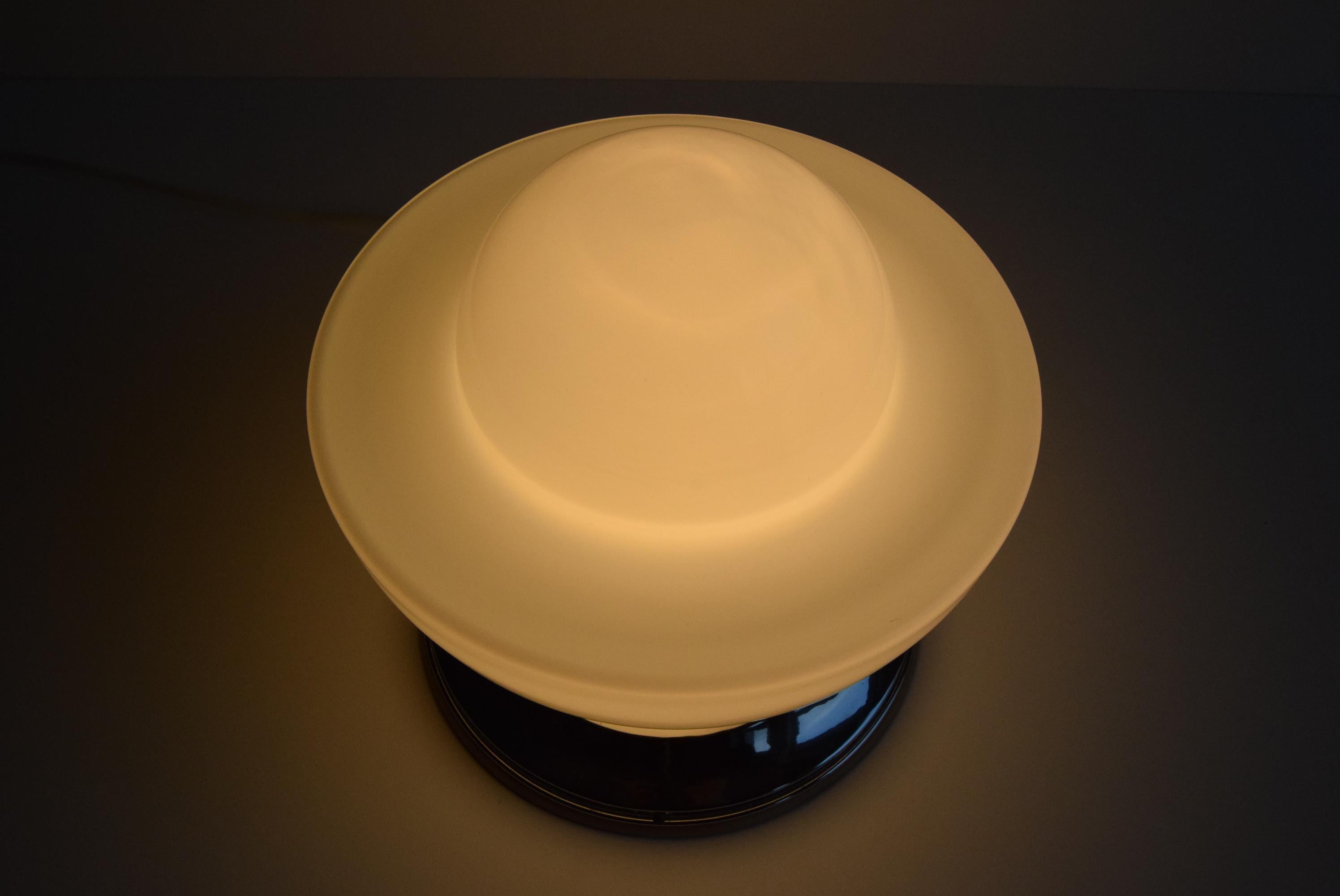 Lámpara de techo de diseño en estilo art déco, años 30. mediados del siglo XX en venta
