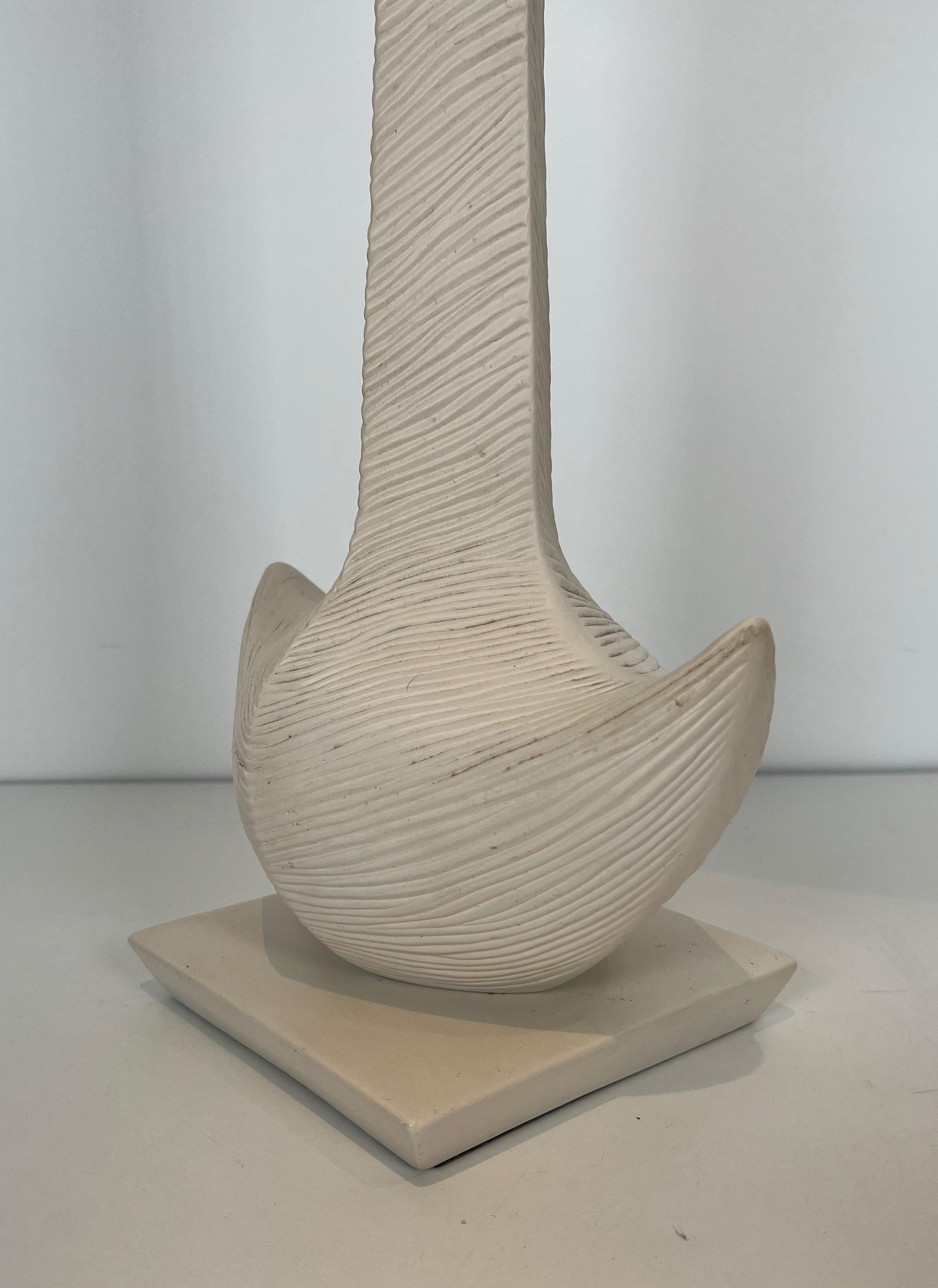 Lampe de table en céramique Design. Œuvre française de L Drummer Vers 1970 en vente 3