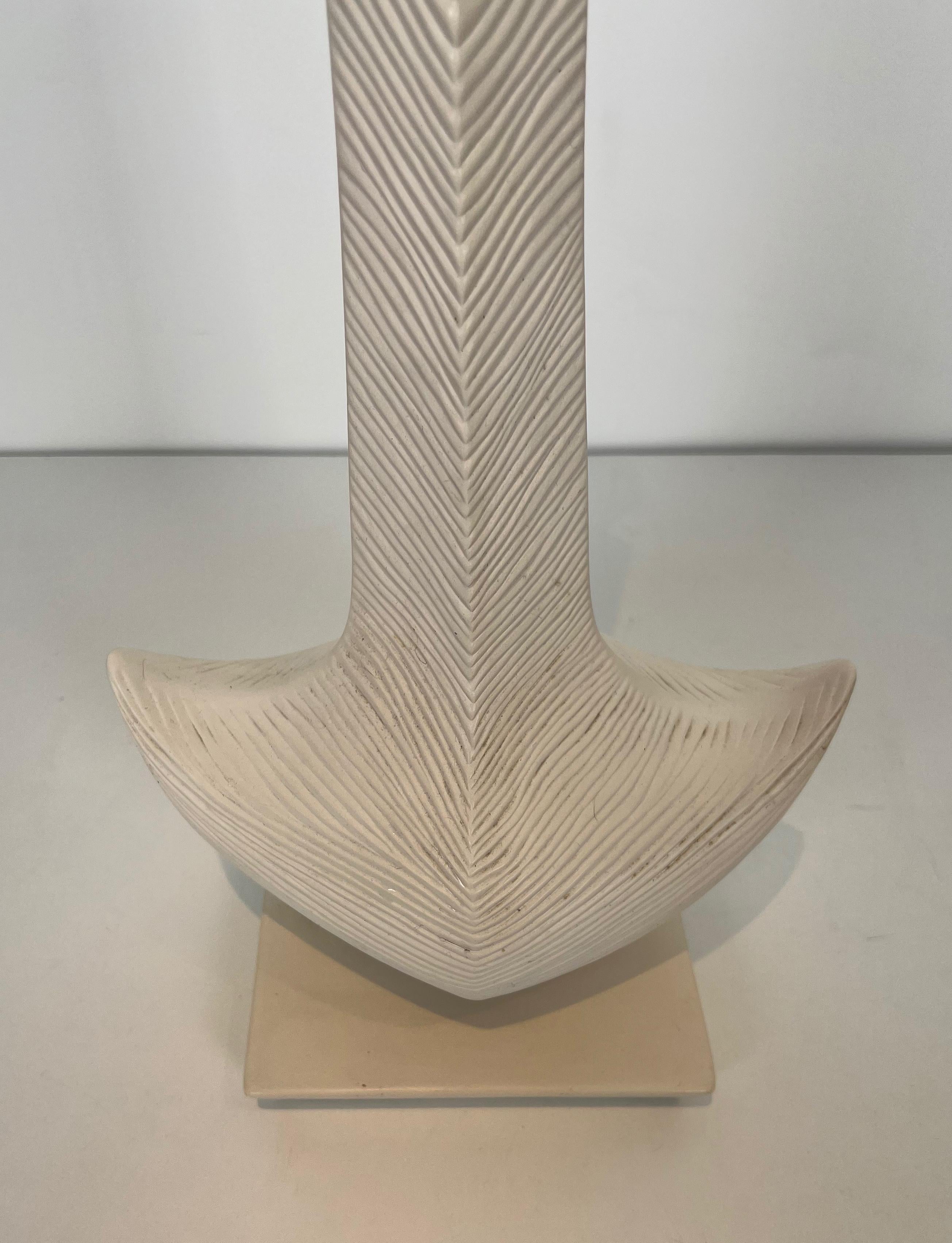 Lampe de table en céramique Design. Œuvre française de L Drummer Vers 1970 en vente 8