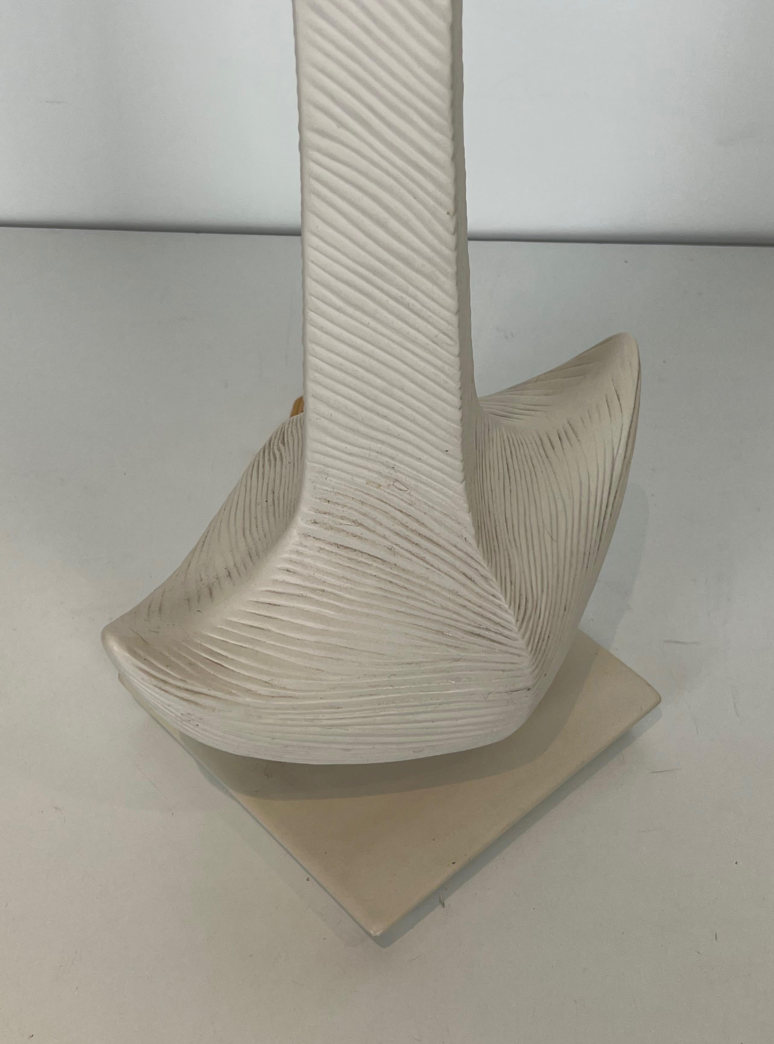 Lampe de table en céramique Design. Œuvre française de L Drummer Vers 1970 en vente 10
