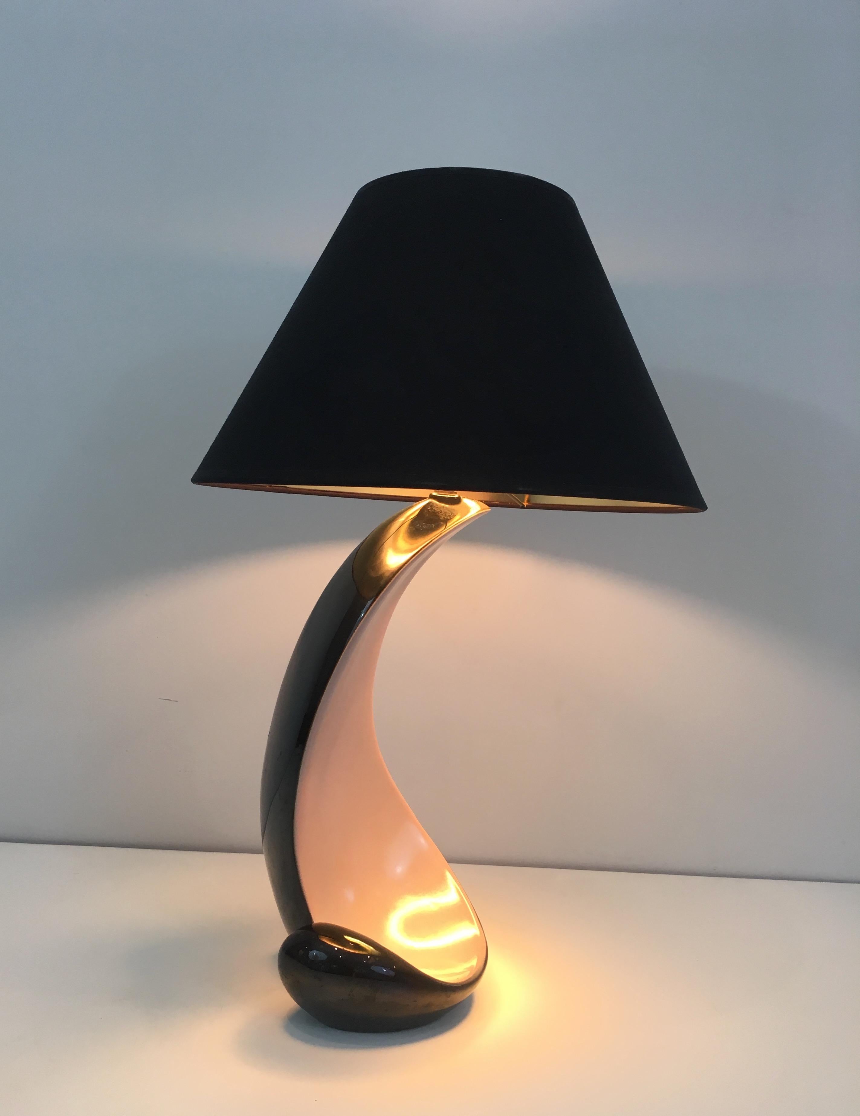 Design-Keramik-Tischlampe, französisch, um 1950 (Moderne der Mitte des Jahrhunderts) im Angebot