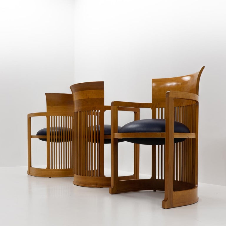 Design Classic Barrel Chair by Frank Lloyd Wright for Cassina, 1980s ...