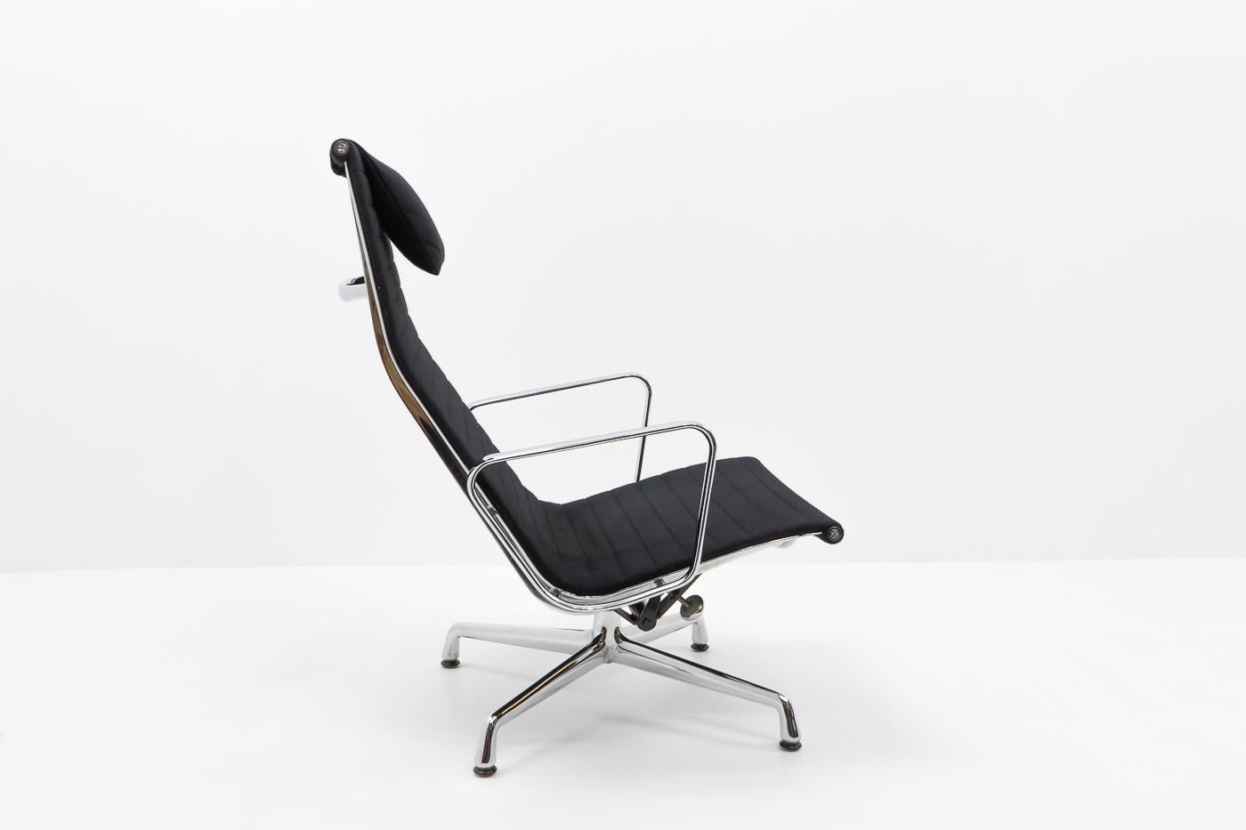 Mid-Century Modern Classique du design : Chaise longue Eames Alu Group EA124 - Vitra, 1980 en vente
