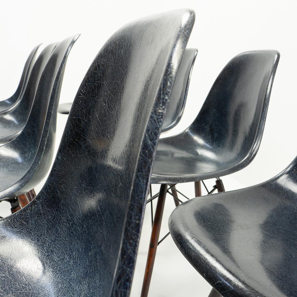 Late 20th Century Design Classic Eames DSW Fiberglass Chairs, Set of Eight, 1970s