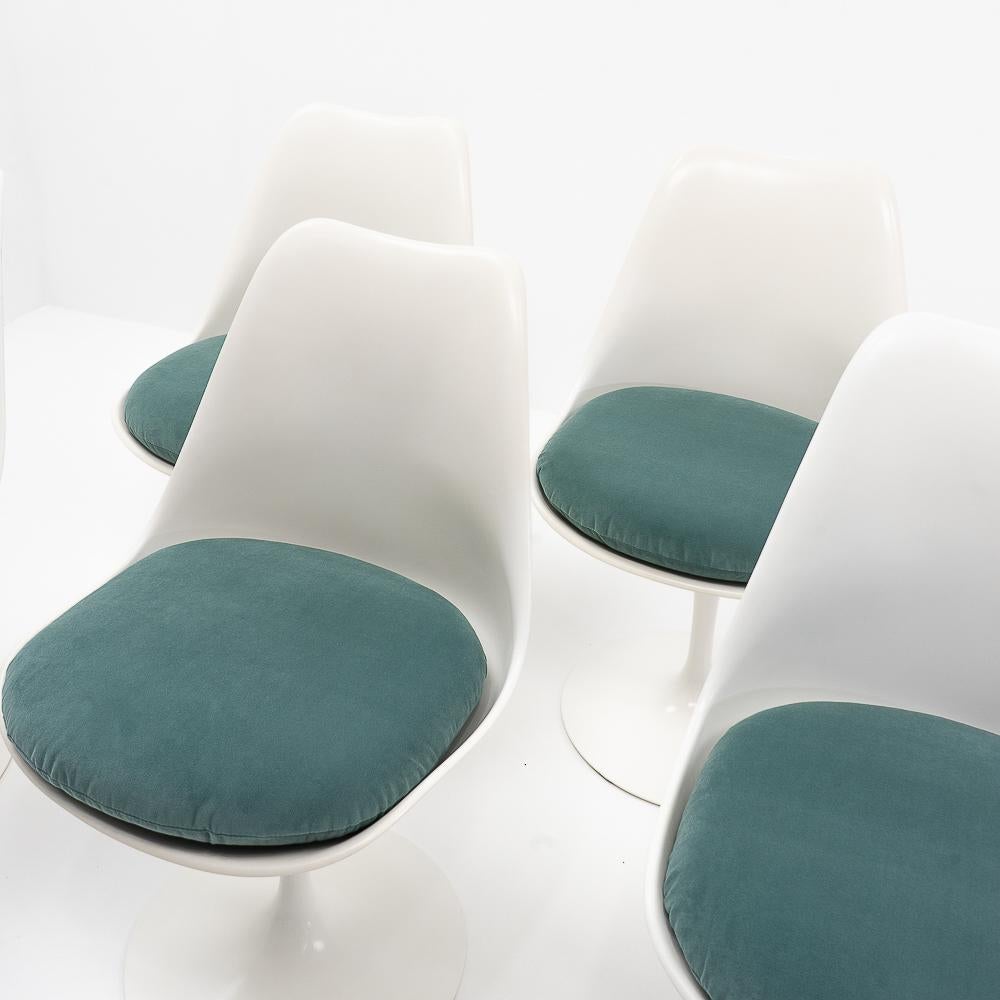 Mid-Century Modern Design Classic Tulip Side Chairs by Eero Saarinen for Knoll, 1960s, Set of 5