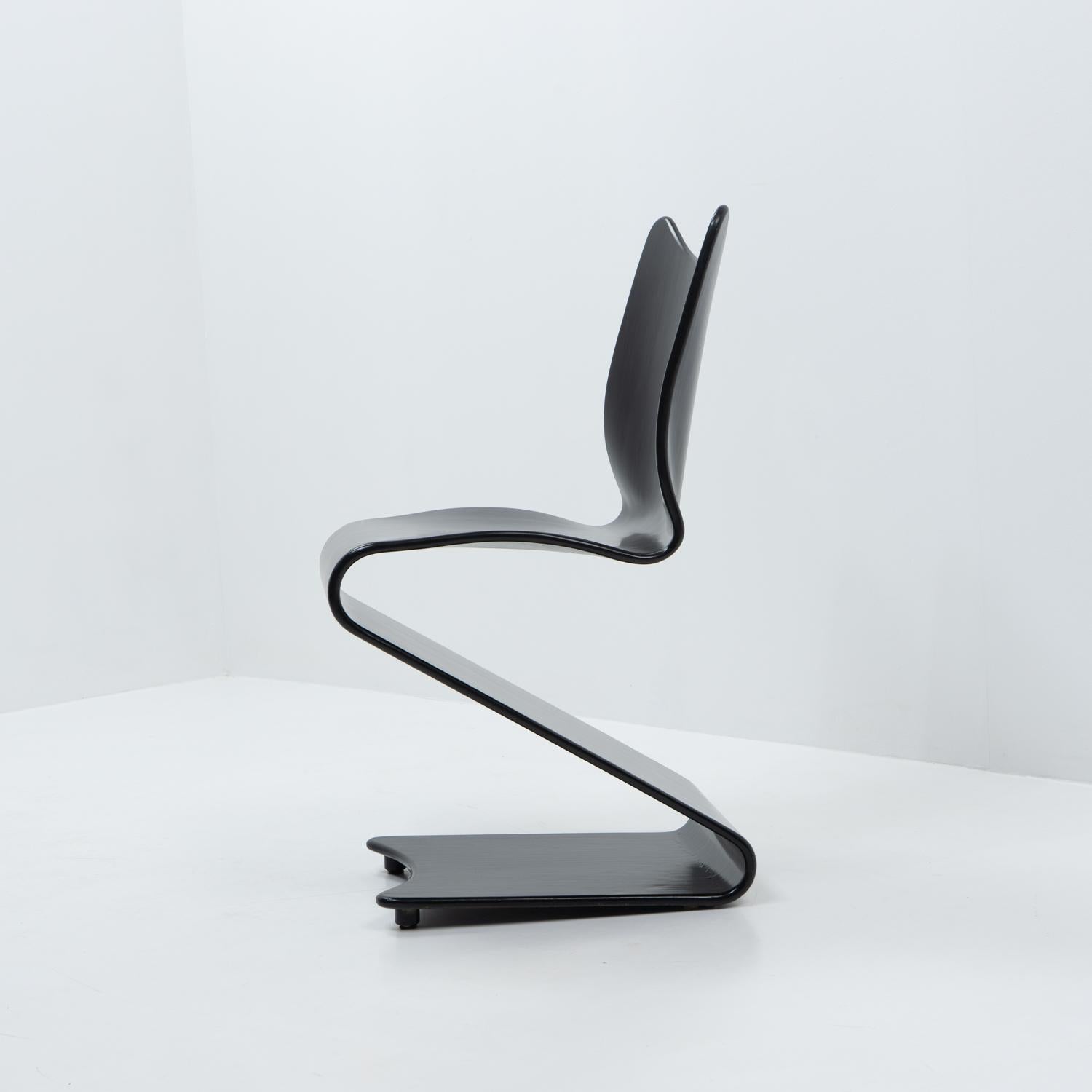 Compensato Design classico - Verner Panton, S Chair Model 275 per Thonet, 1965 in vendita