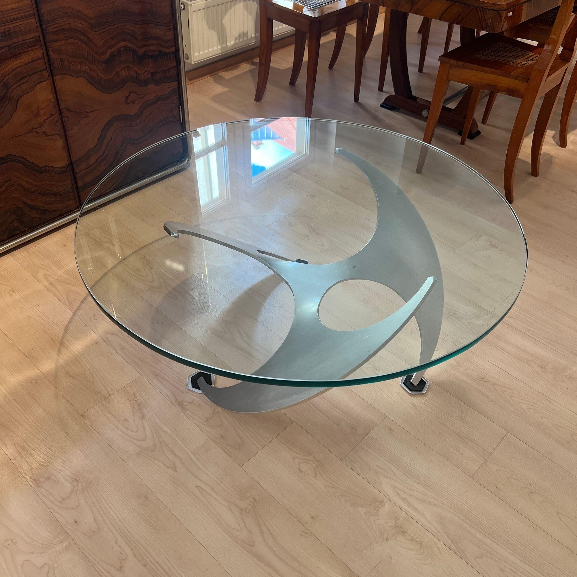 Allemand Table basse Design par Knut Hesterberg, aluminium et verre, Allemagne, années 1960 en vente