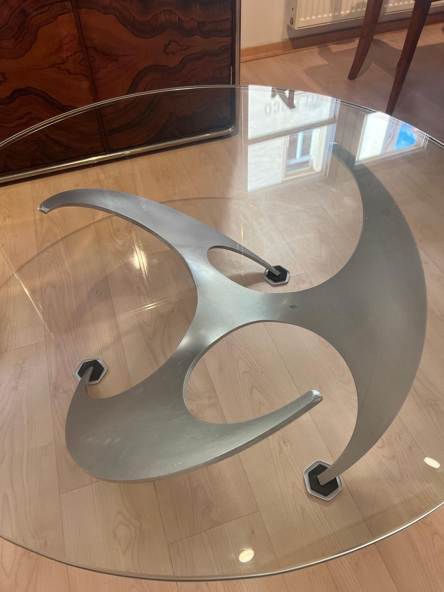 Milieu du XXe siècle Table basse Design par Knut Hesterberg, aluminium et verre, Allemagne, années 1960 en vente