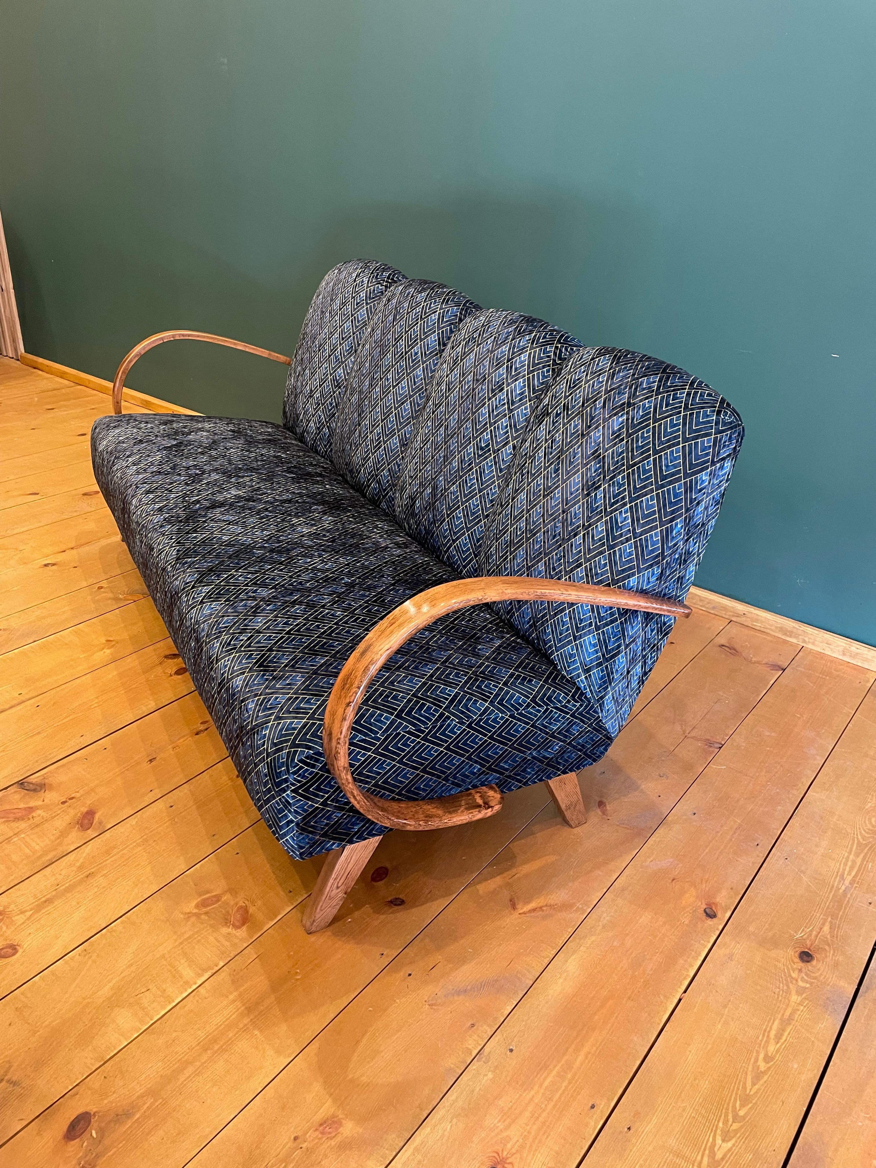Mid-20th Century Design couch J.Halabala   For Sale