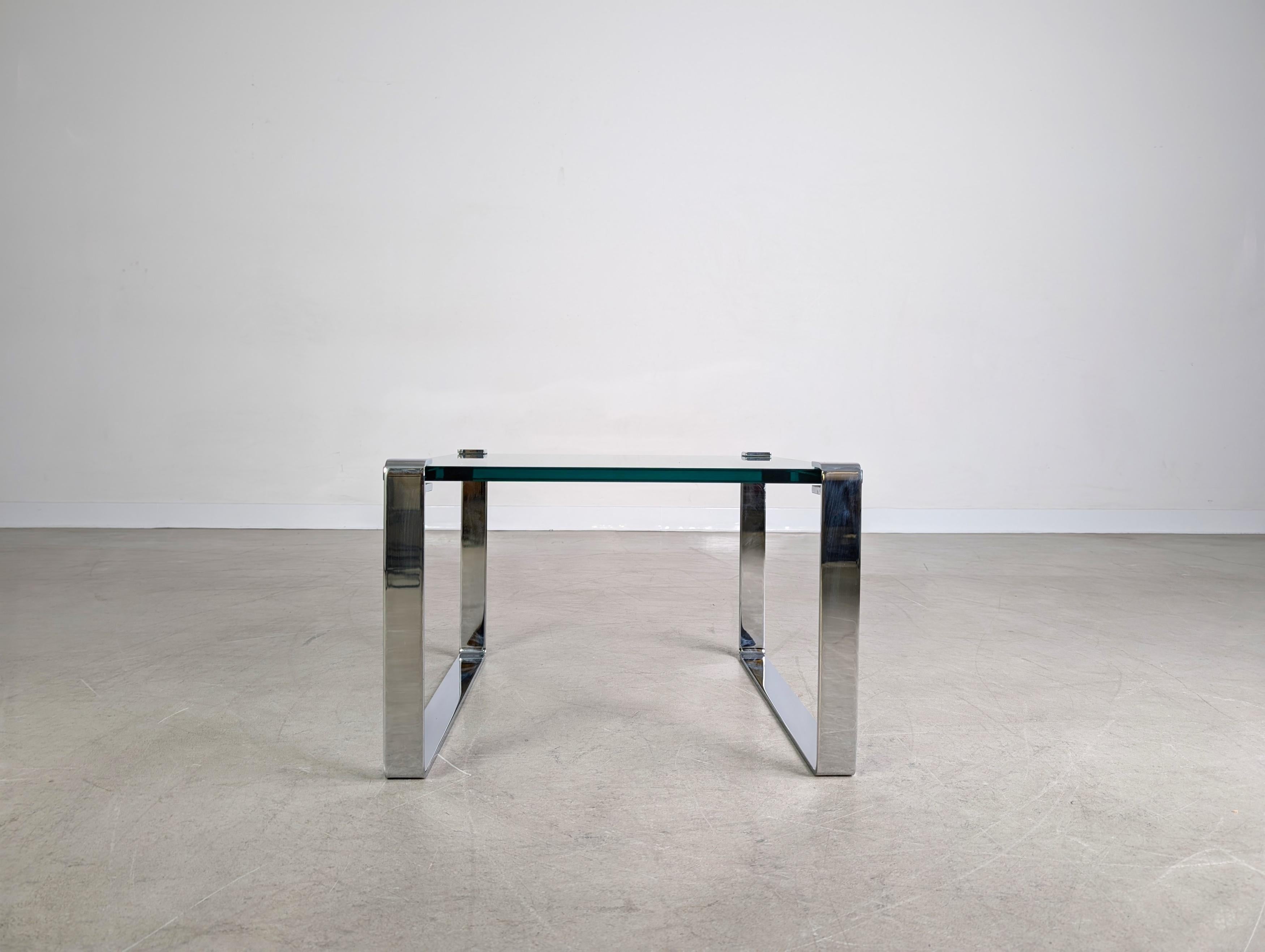 Design Couchtisch Draenert klassik klein Glas Chrom modern (Postmoderne) im Angebot