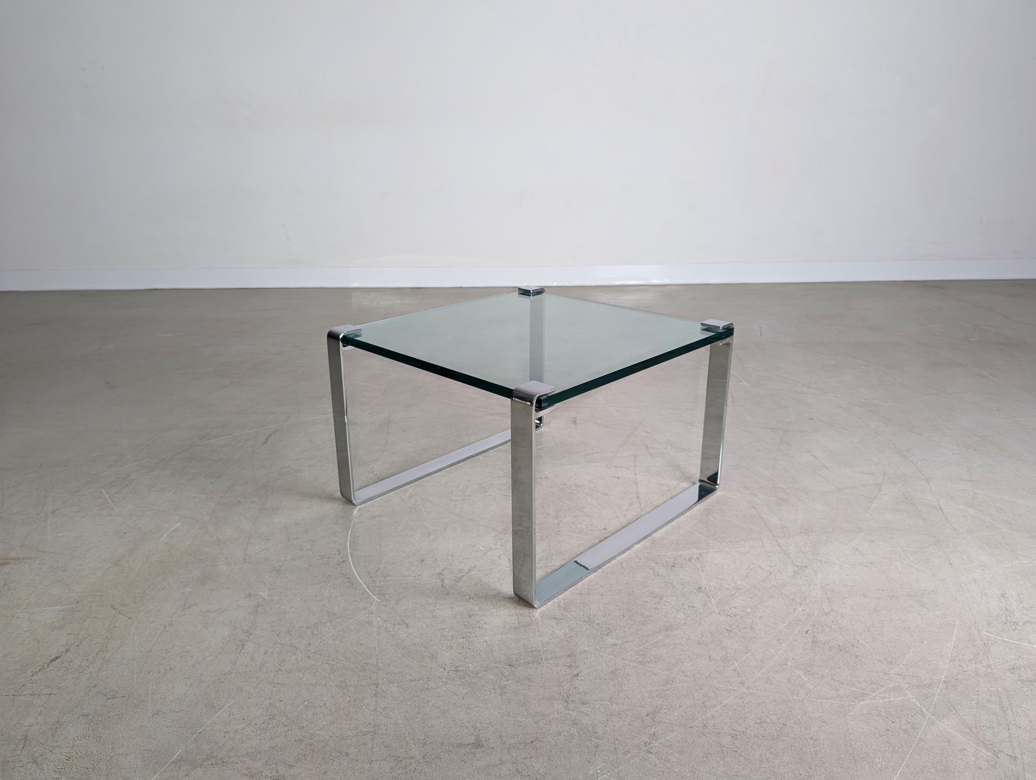 Design Couchtisch Draenert klassik klein Glas Chrom modern (Deutsch) im Angebot