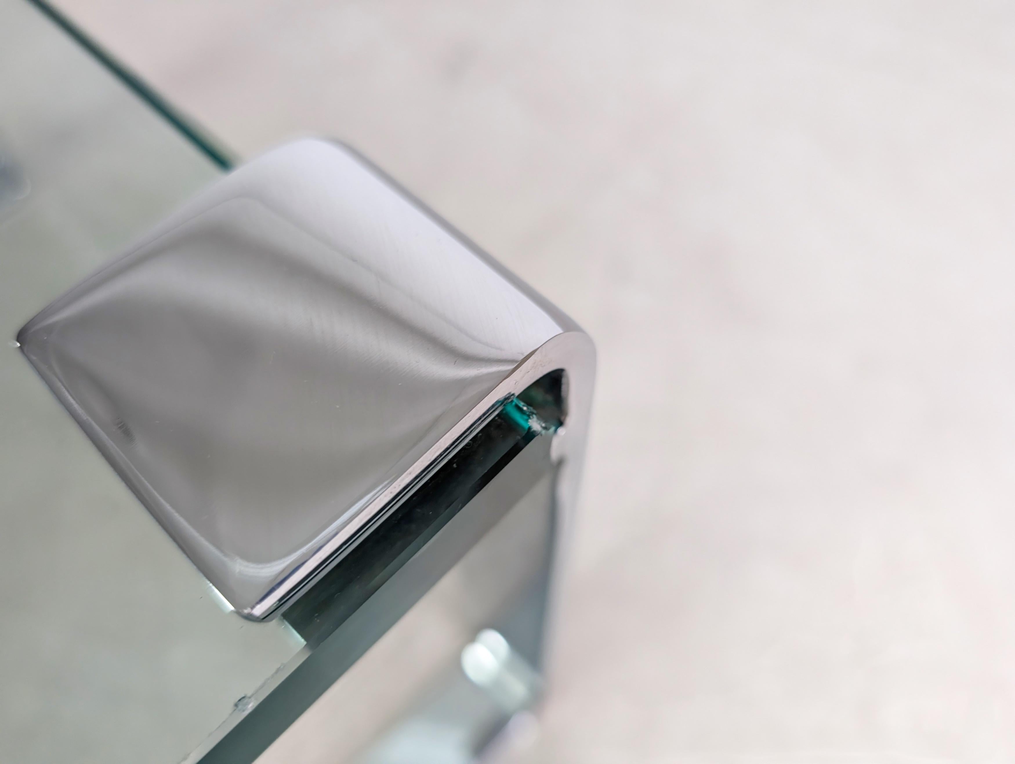 Design Couchtisch Draenert klassik klein Glas Chrom modern (Stahl) im Angebot