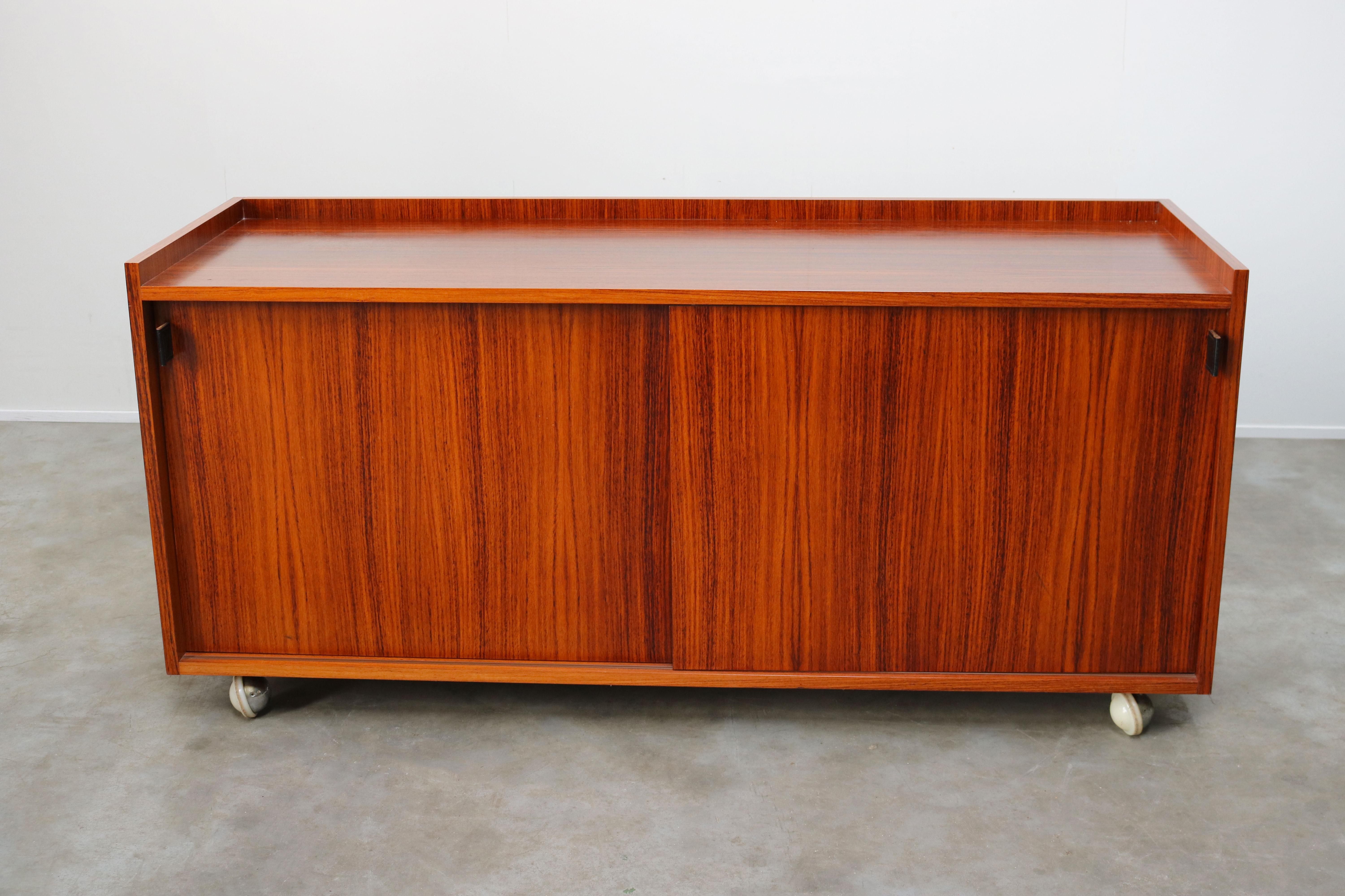 Design Credenza / Sideboard by Florence Knoll for De Coene Leather Rosewood 1960 In Good Condition In Ijzendijke, NL