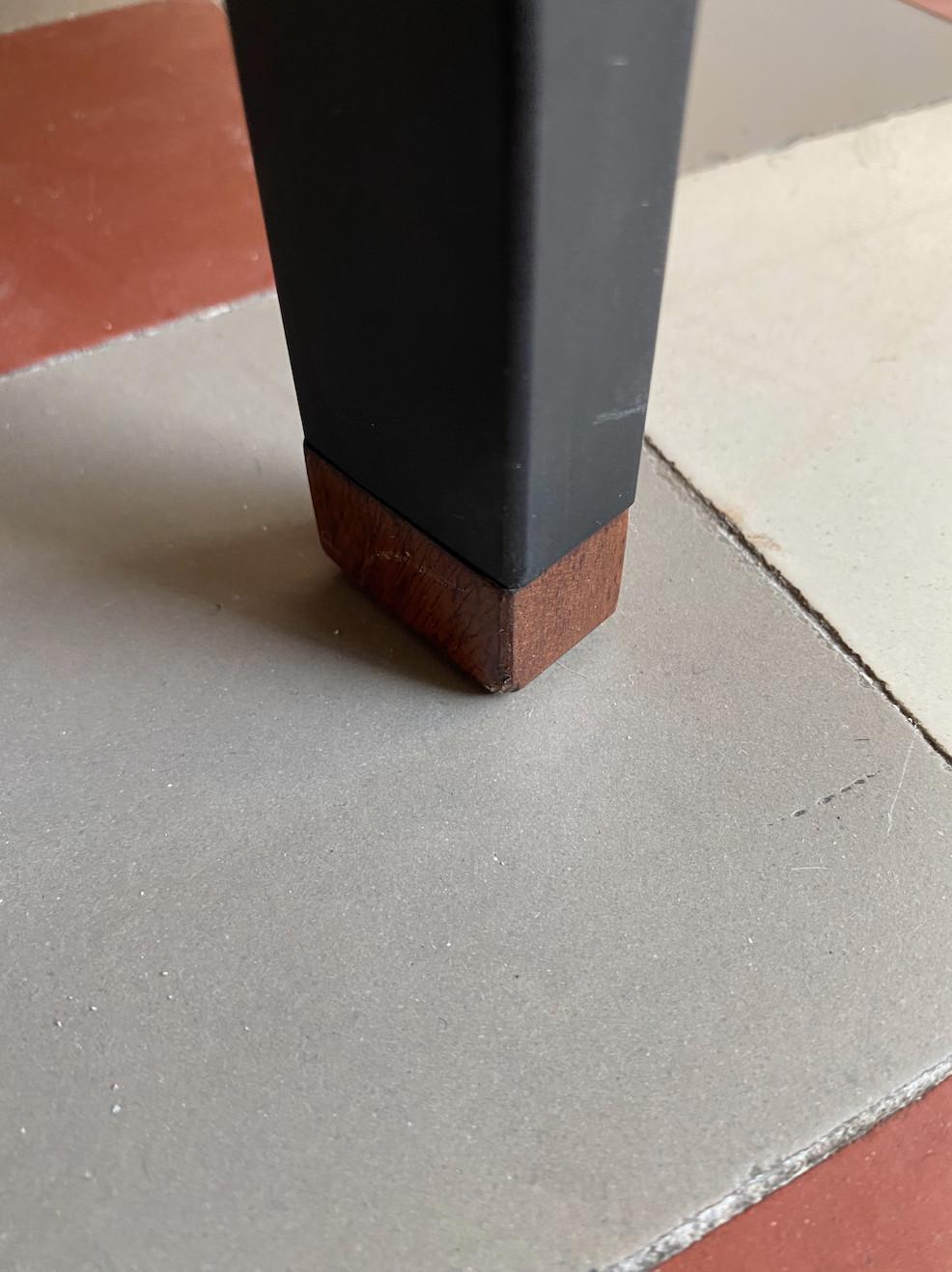 Schreibtisch von Pierre Guariche, herausgegeben von Maison Minvielle, um 60 im Angebot 11