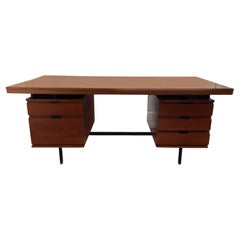 Escritorio de diseño de Pierre Guariche, editado por Maison Minvielle, circa 60