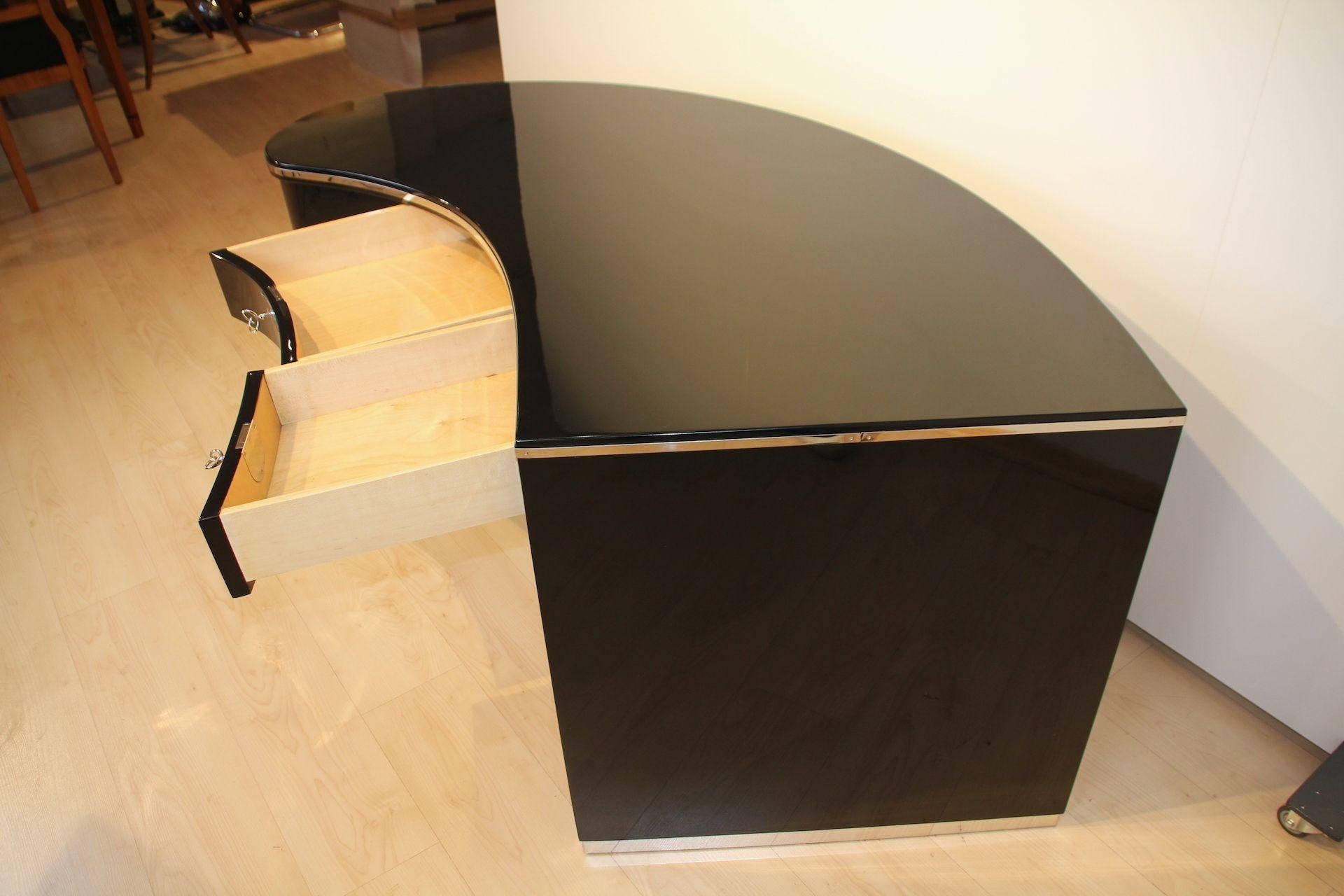 Design Desk, Curved Top, Piano Lacquer, Chrome, France, 1950s For Sale 5
