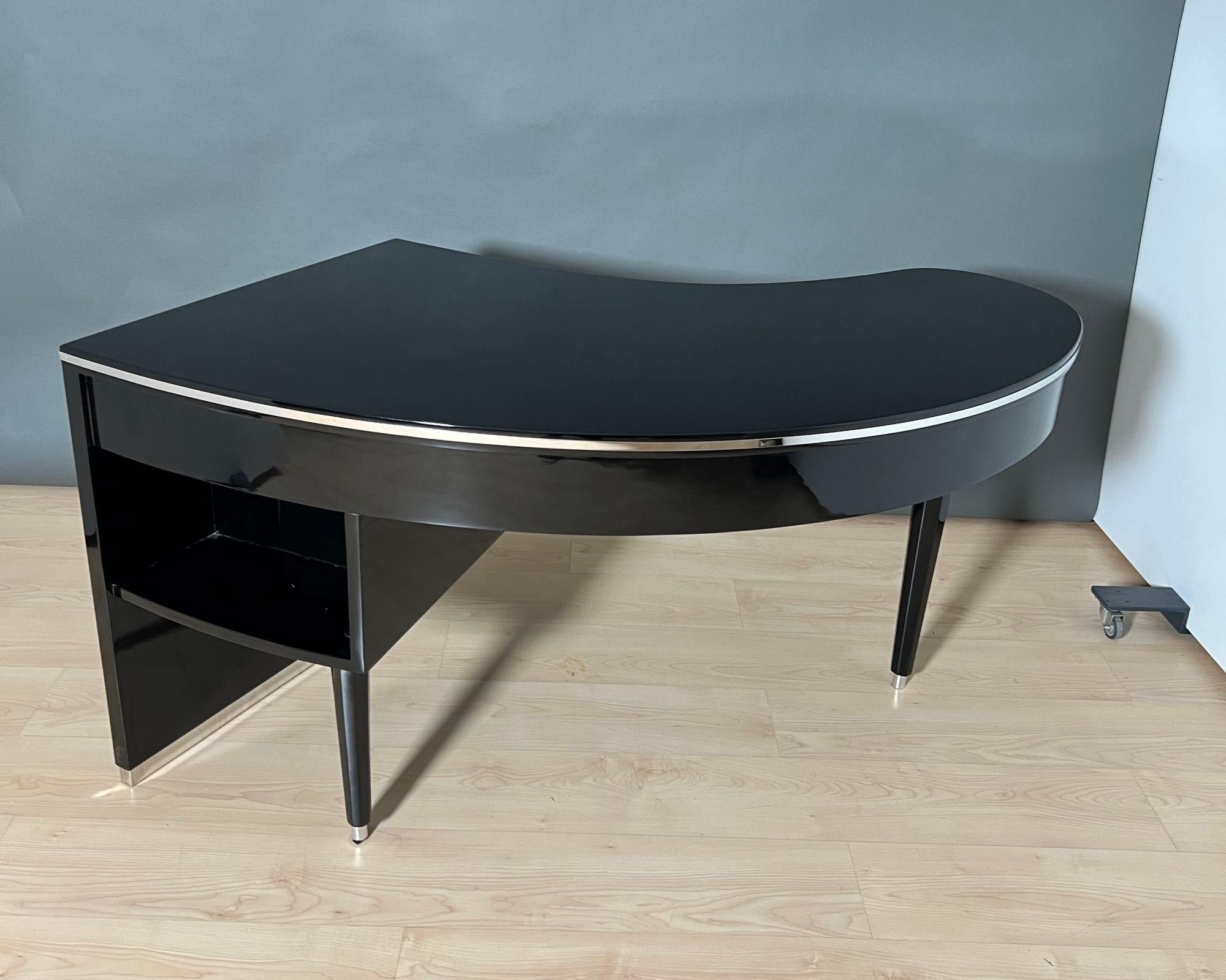 Mid-20th Century Design Desk, Curved Top, Piano Lacquer, Chrome, France, 1950s For Sale