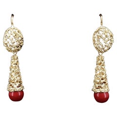 Design Earrings in 18k Yellow Gold and Red Stones