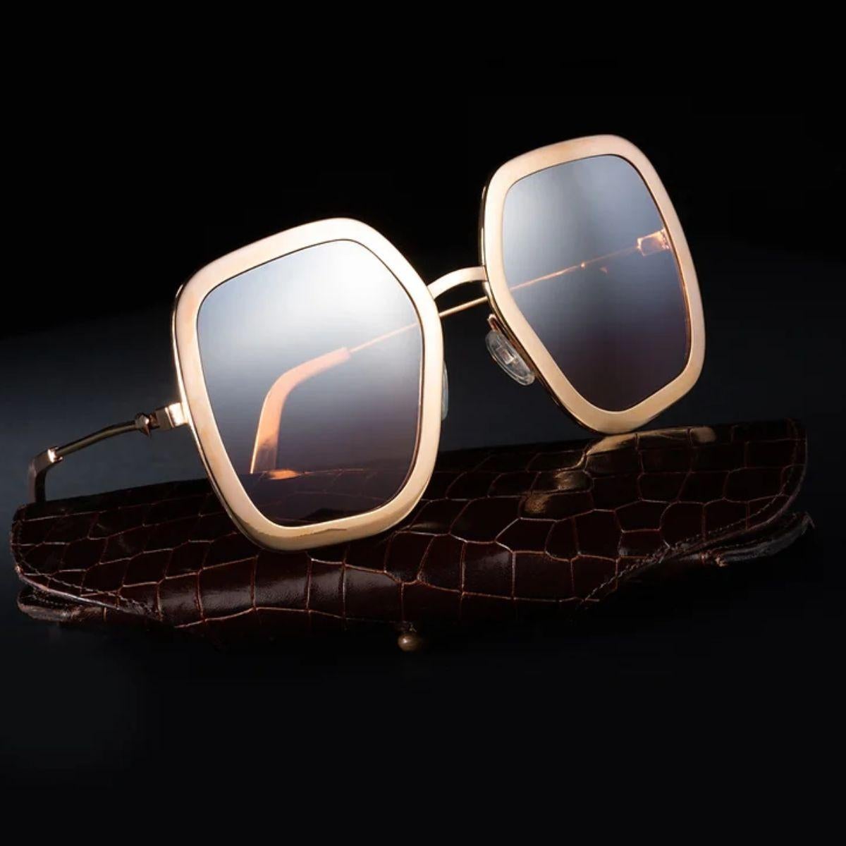 Artisan Design Fashion Sunglasses in 18 Karat Rose Gold For Sale