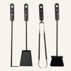 Ensemble d'accessoires de cheminée contemporains MARY de Limac Design, en acier noir et cuir régénéré