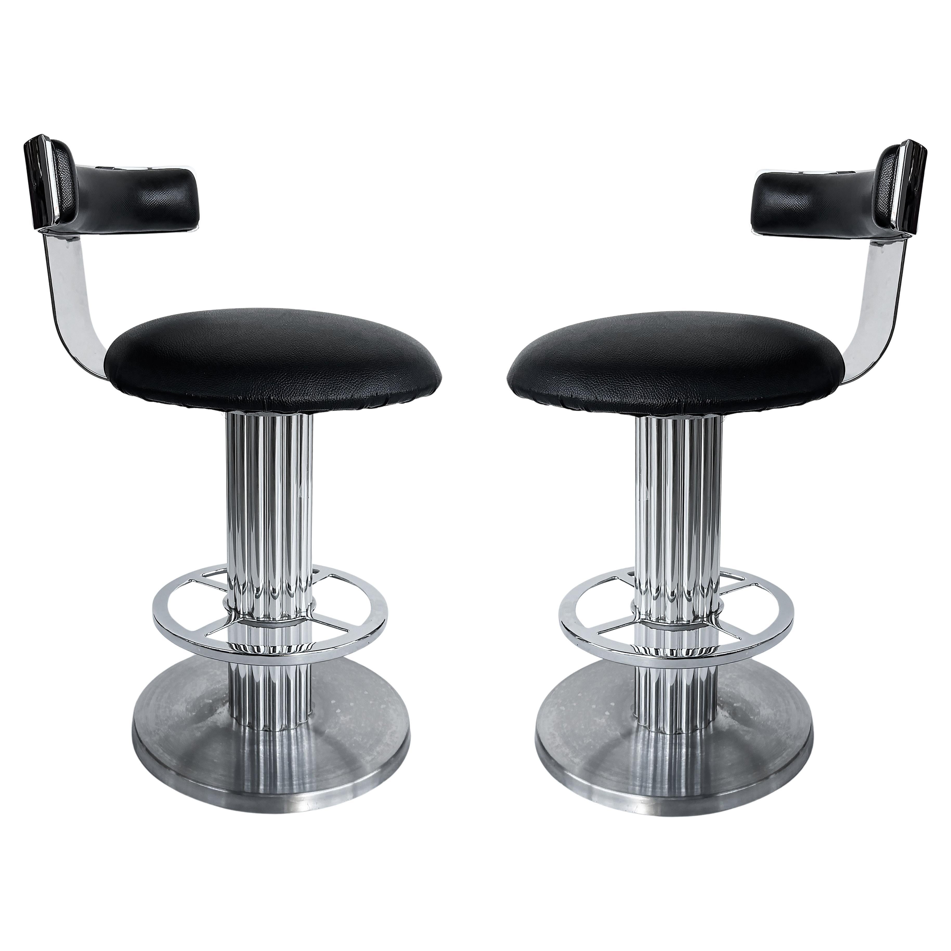 Design for Leisure Ltd. Drehbare Thekenhocker, Chrom und Leder, Paar im Angebot