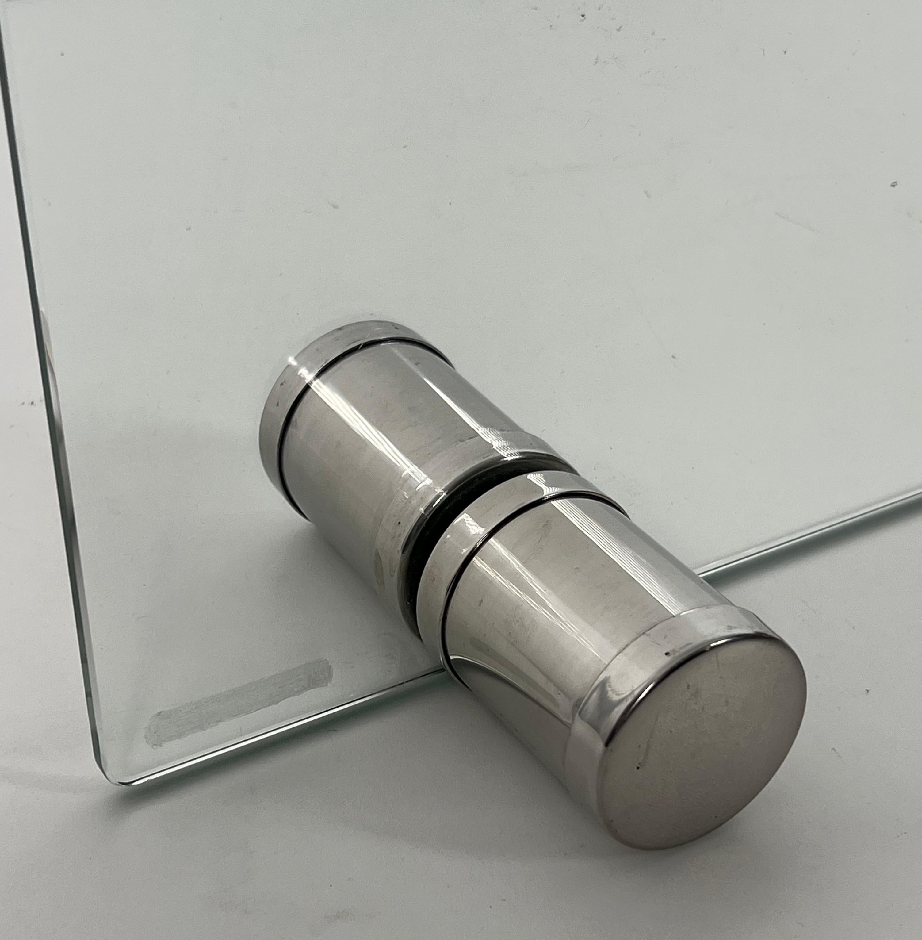 Design-Kaminschirm aus Glas und Chrom mit Messingfüßen. im Zustand „Gut“ im Angebot in Marcq-en-Barœul, Hauts-de-France