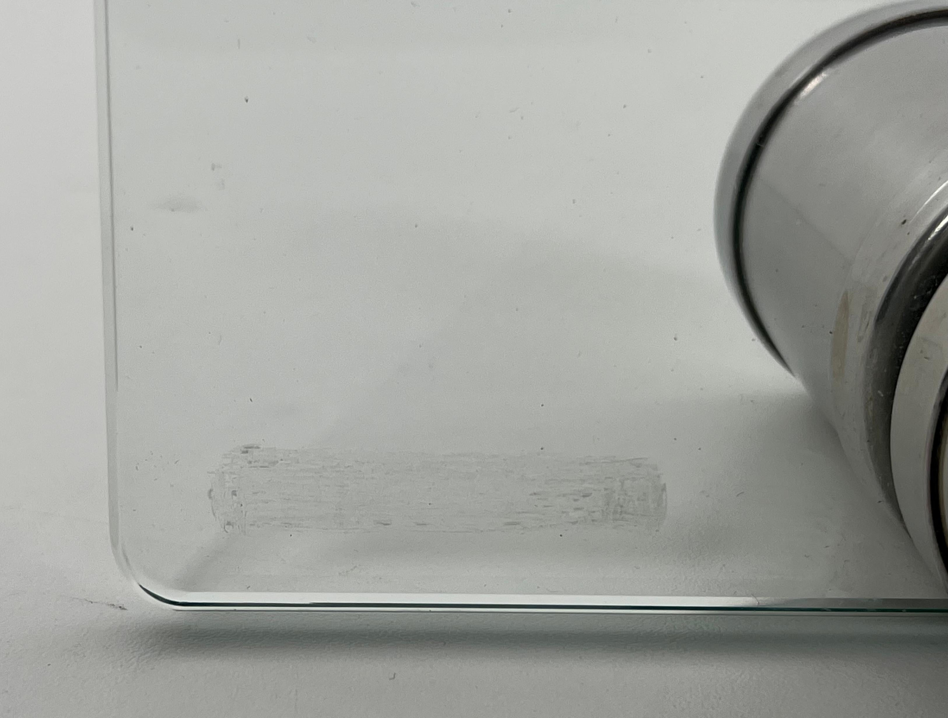 Design-Kaminschirm aus Glas und Chrom mit Messingfüßen. im Angebot 2