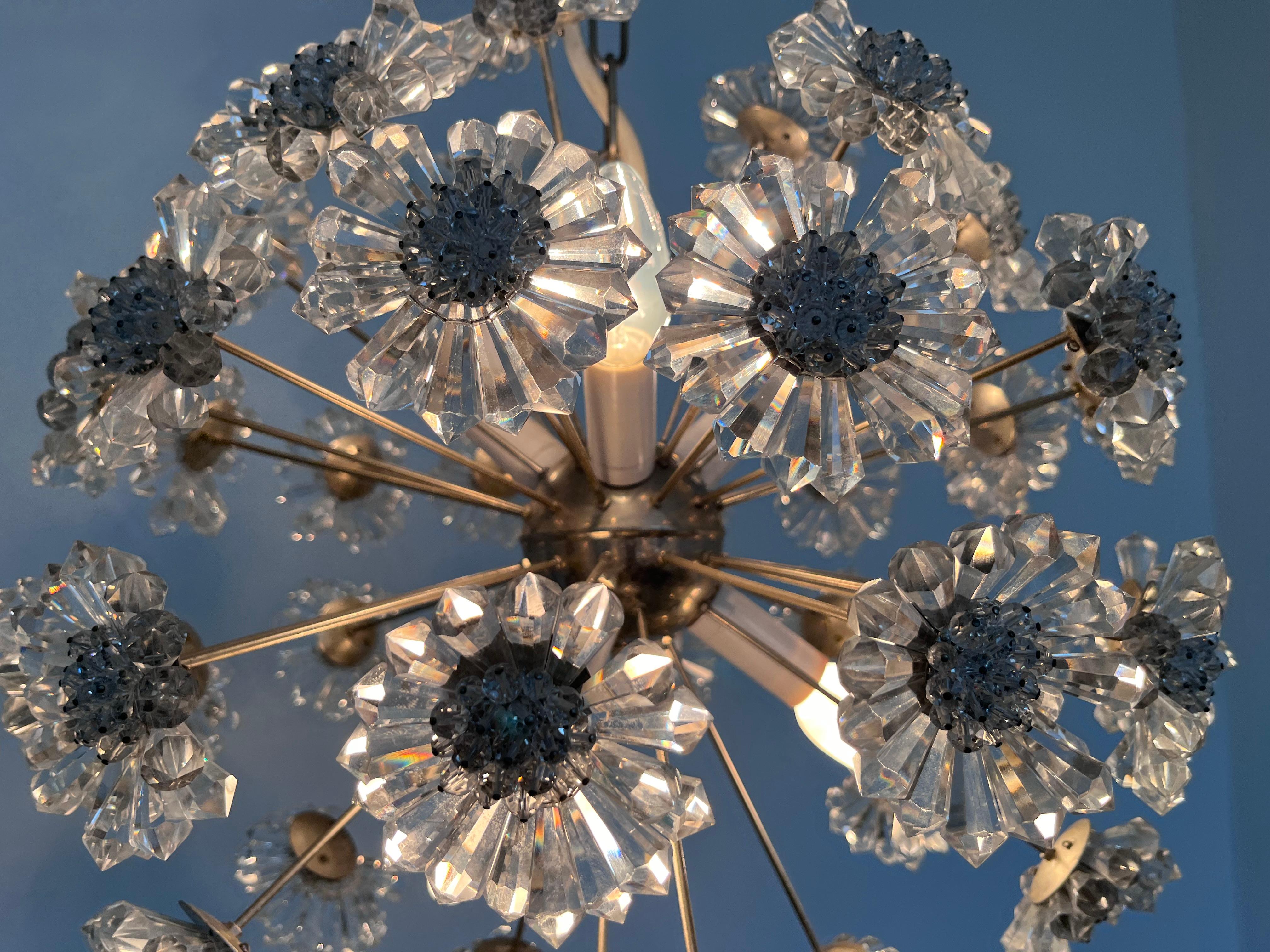 Araña de cristal de diseño estilo Emil Stejnar Sputnik / Dandelion, años 70 Checo en venta