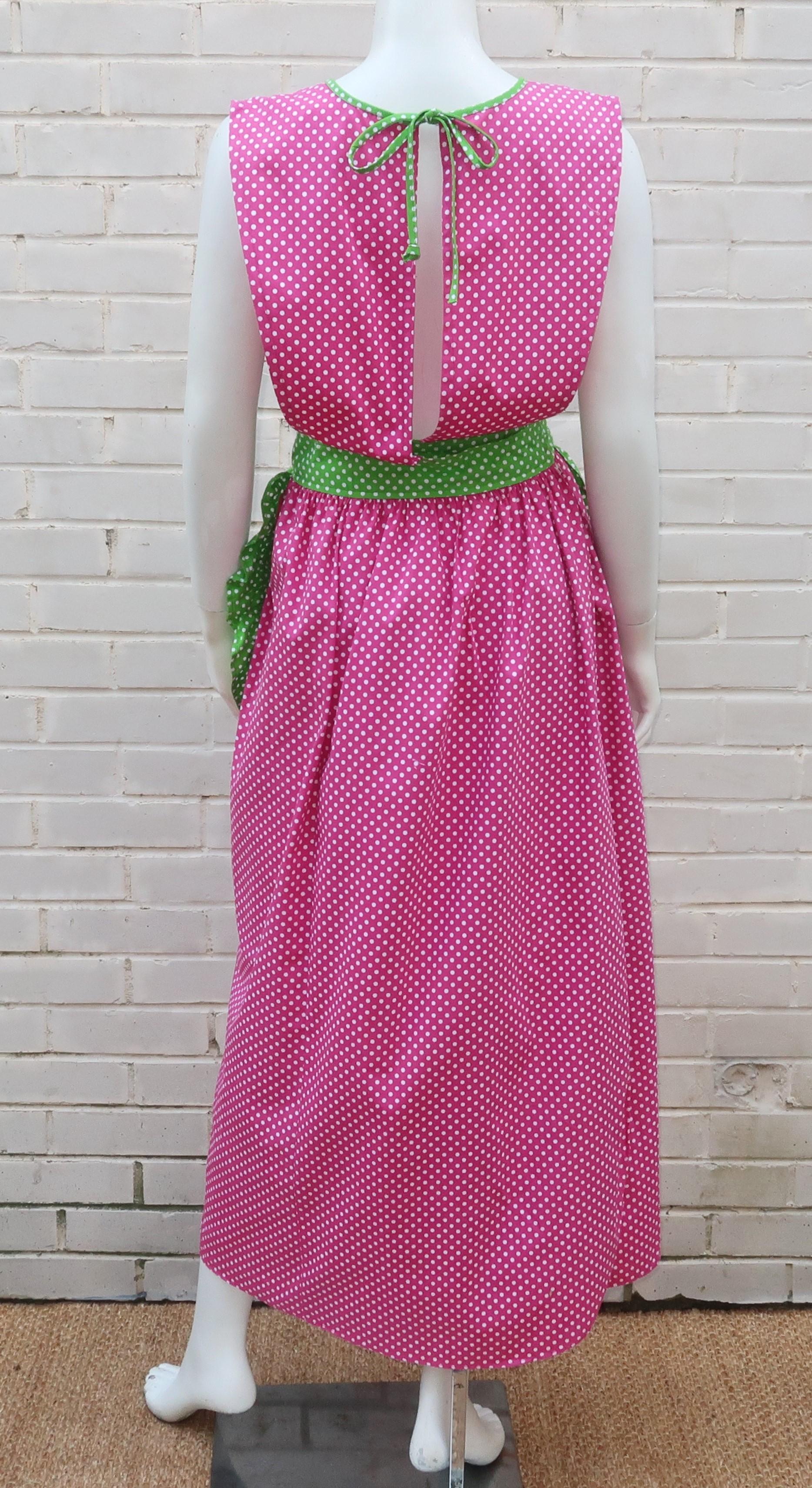 Design House Pink & Green Cotton Pinafore Apron Dress, C.1970 For Sale 4