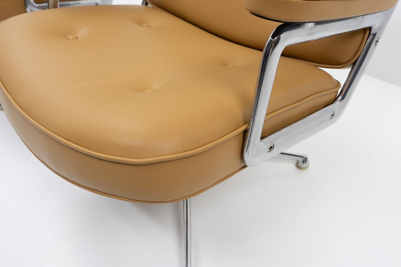 Design-Ikone des Designs: Eames ES105 Lobby-Stühle - Herman Miller für Vitra, 2er-Set im Angebot 4