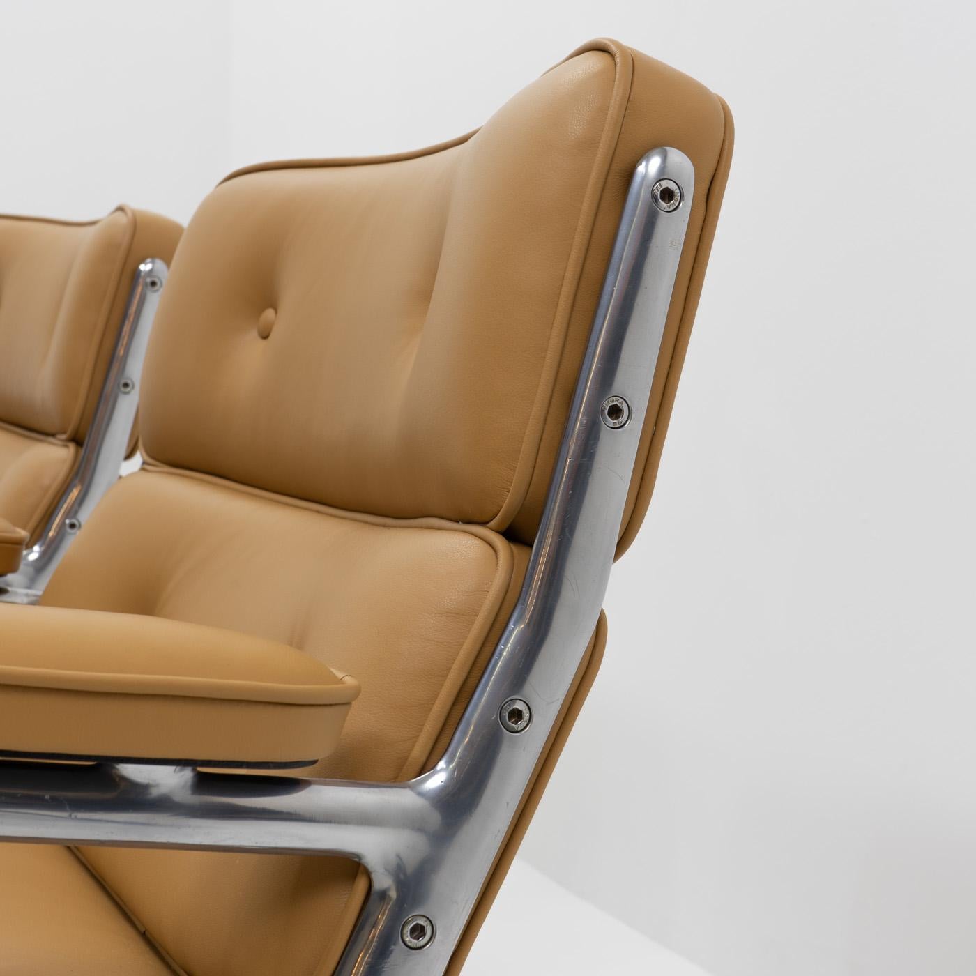 Design-Ikone des Designs: Eames ES105 Lobby-Stühle - Herman Miller für Vitra, 2er-Set im Angebot 2