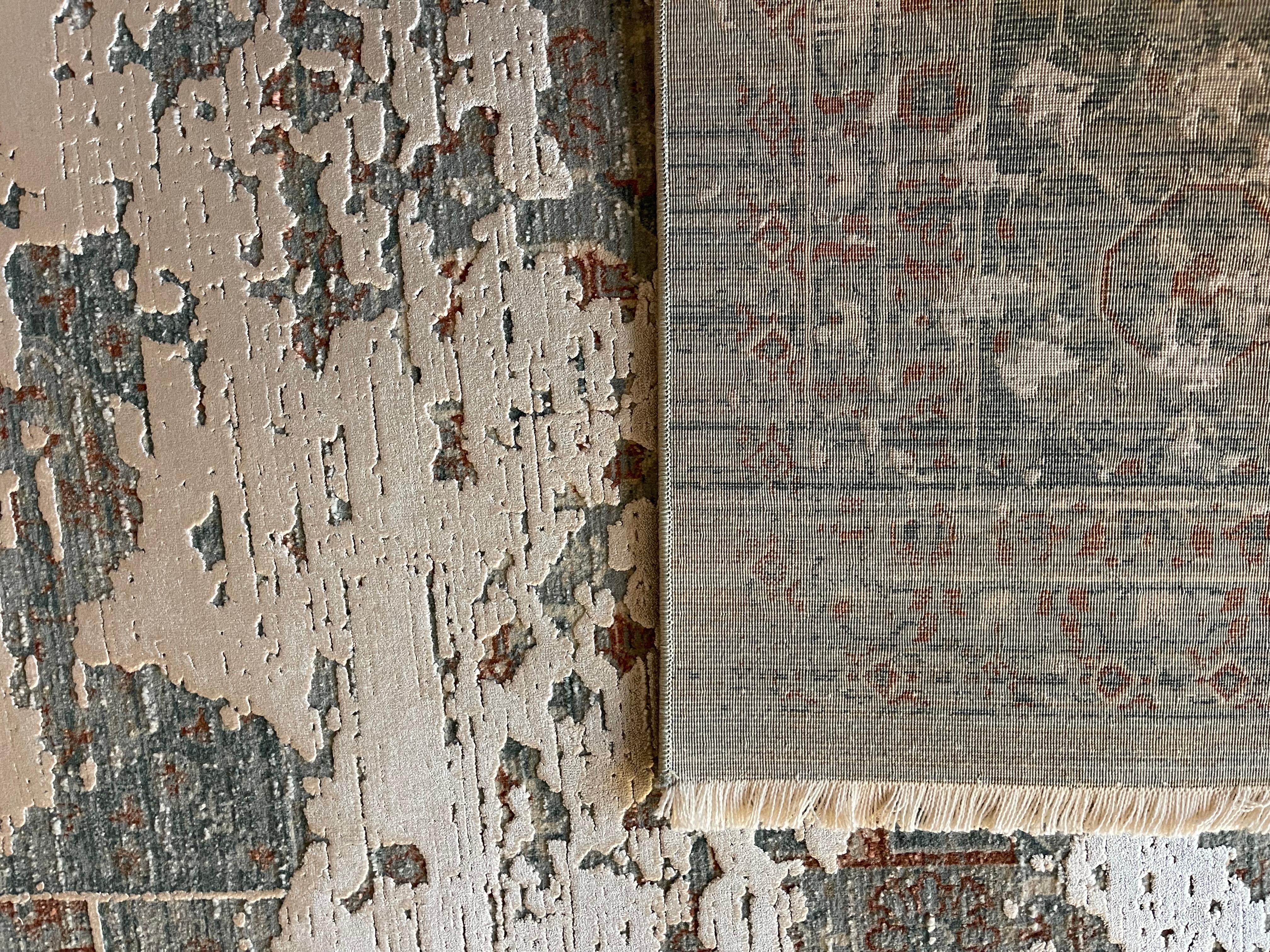 Issu de notre collection Masterloom, ce teppich moderne est fabriqué à partir de toile de chanvre, d'une qualité supérieure et d'un cuir de bambou. Le motif en relief confère au teppich une texture et une élégance extraordinaires. Le nombre élevé de
