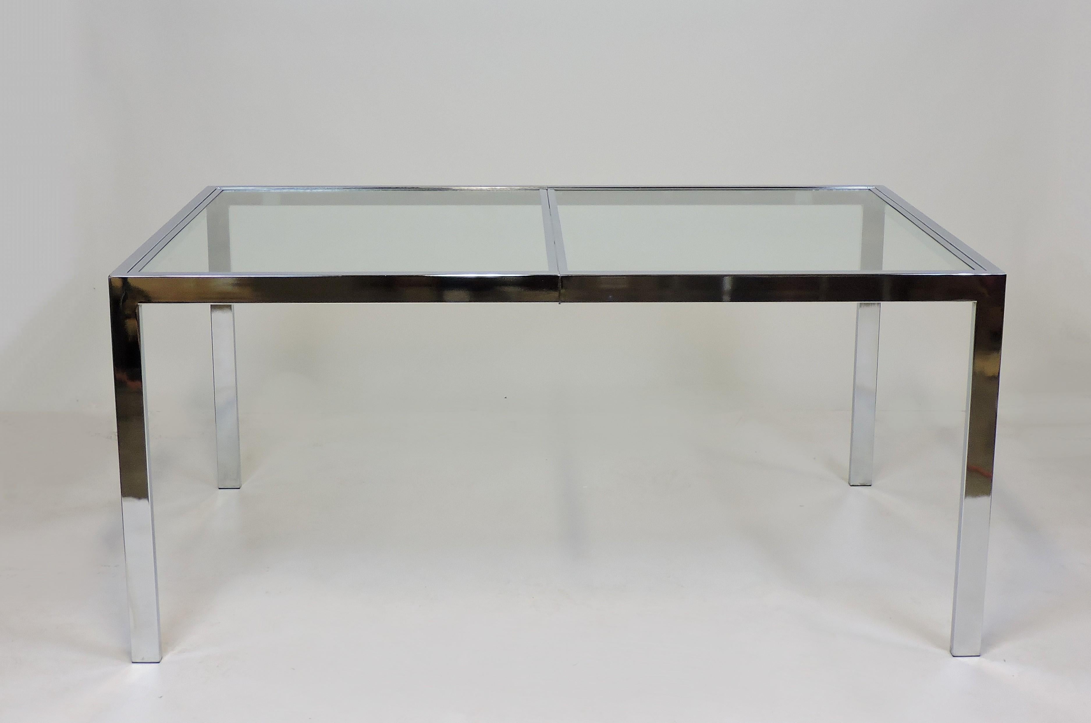 Design Institute America DIA Mid-Century Modern Extendable Chrome Dining Table In Good Condition In Chesterfield, NJ