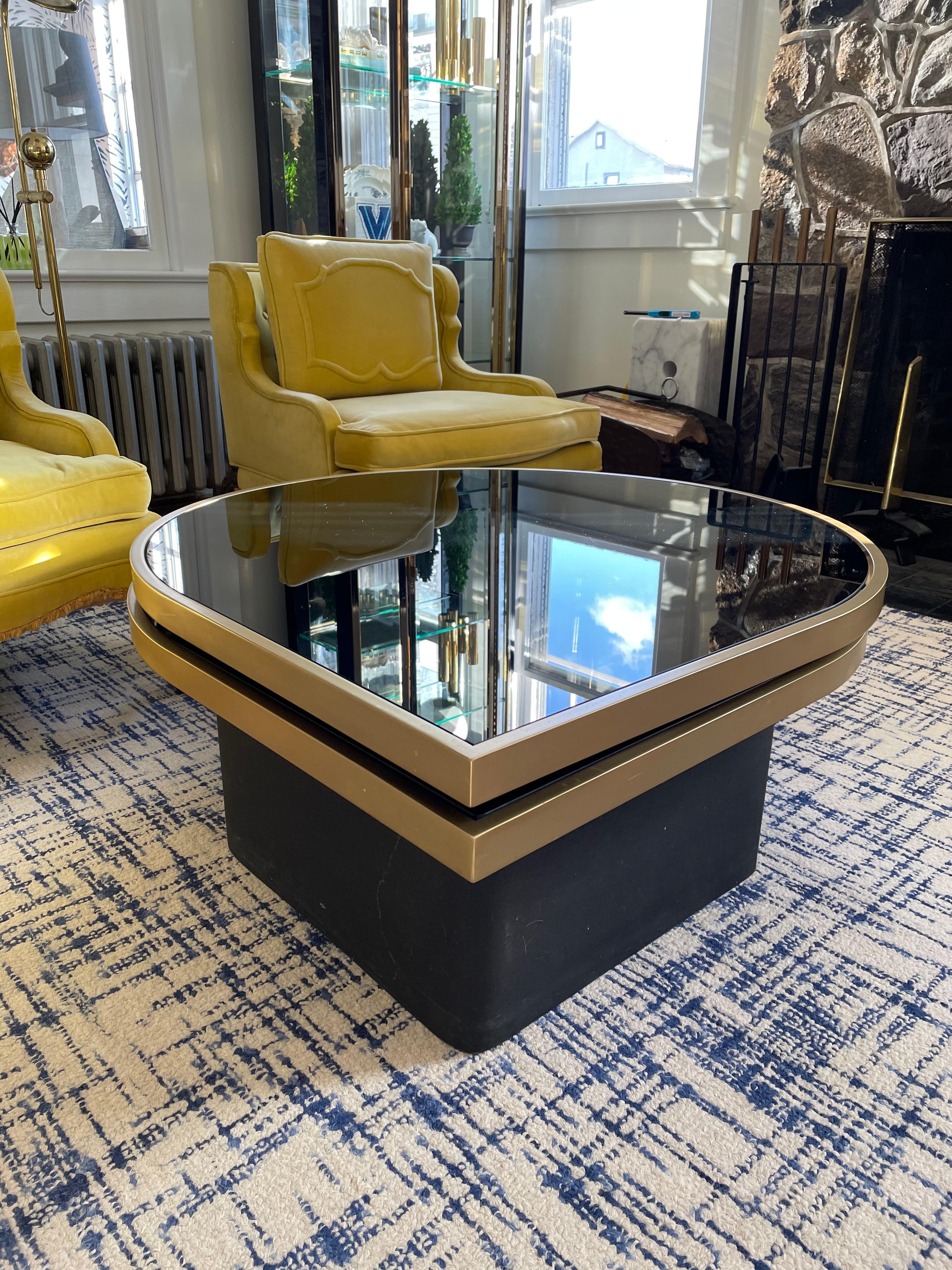 20th Century Milo Baughman for  DIA Black Glass and Brass Teardrop Swivel Cocktail Table For Sale