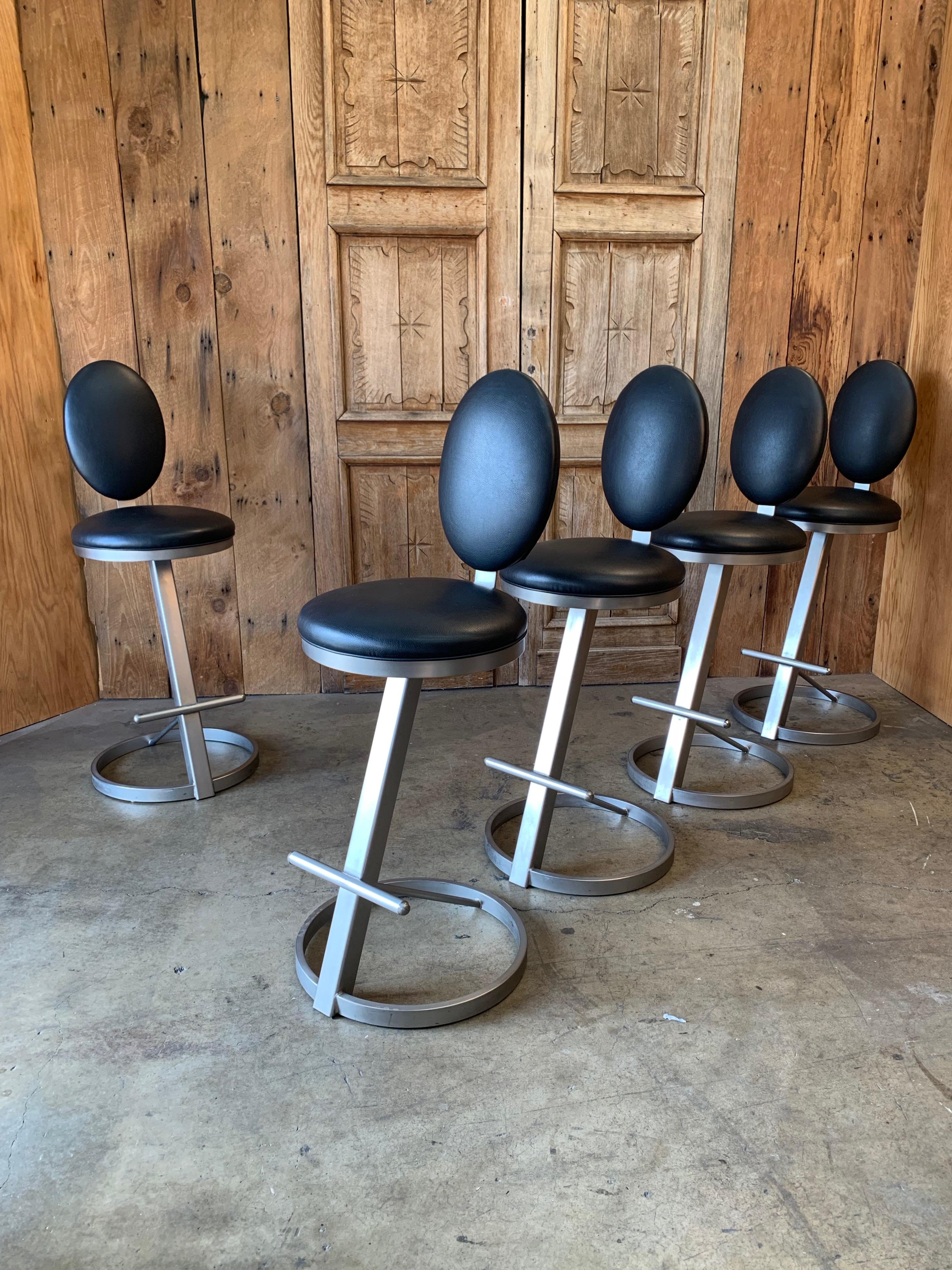 Design Institute of America Bar Stools In Good Condition In Denton, TX