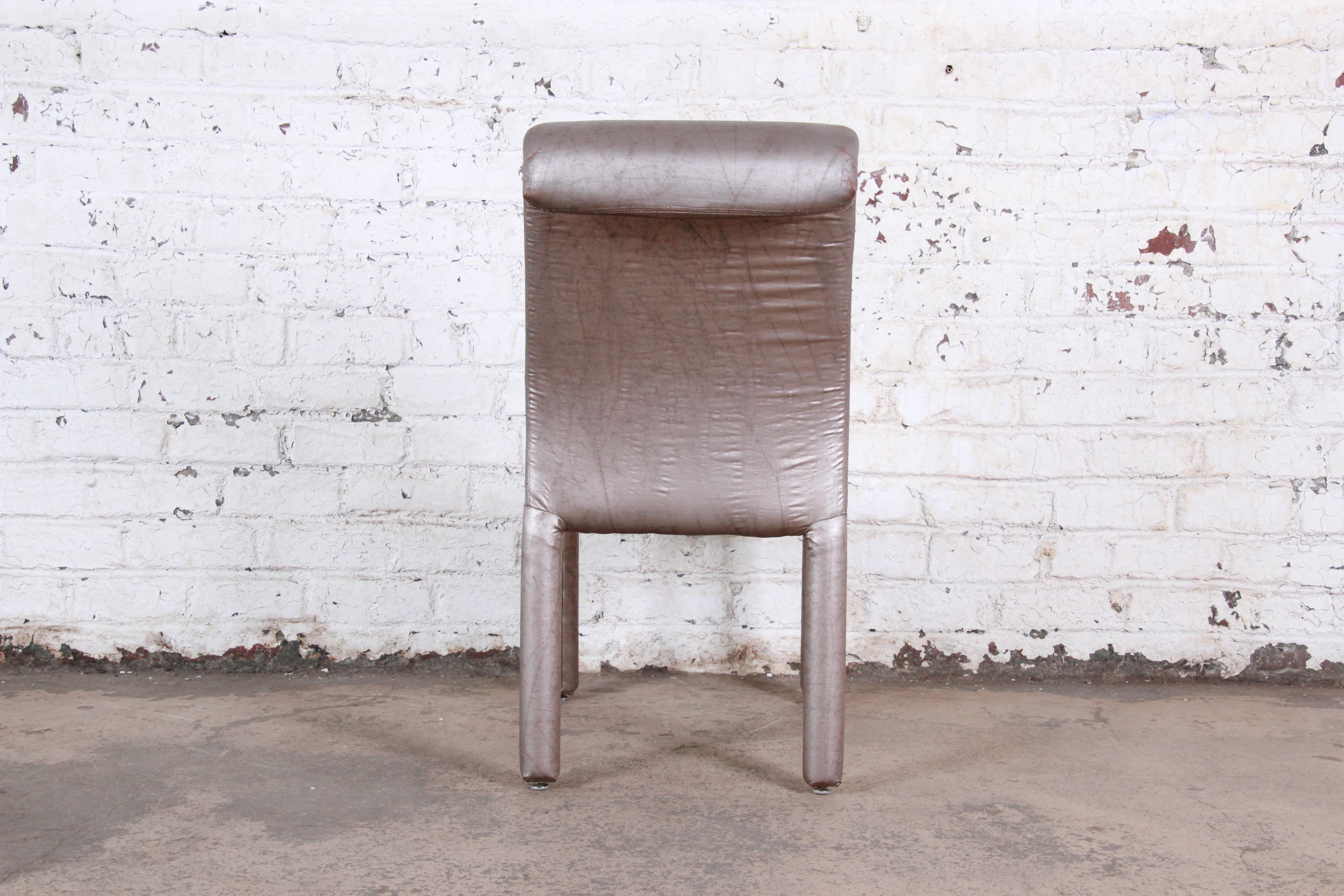Design Institute of America Moderne gepolsterte Parsons-Esszimmerstühle aus der Jahrhundertmitte im Angebot 3