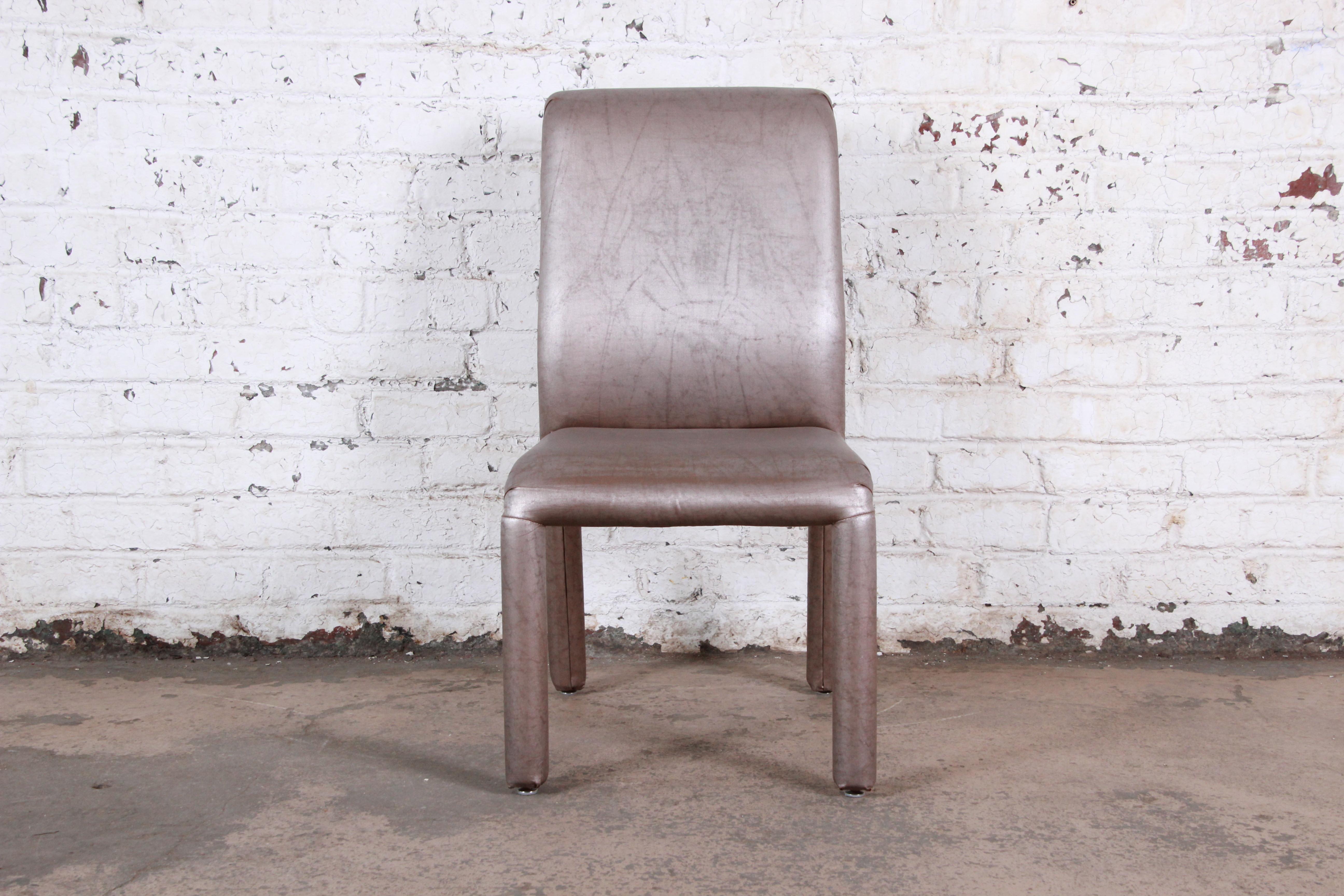 Design Institute of America Moderne gepolsterte Parsons-Esszimmerstühle aus der Jahrhundertmitte im Angebot 1