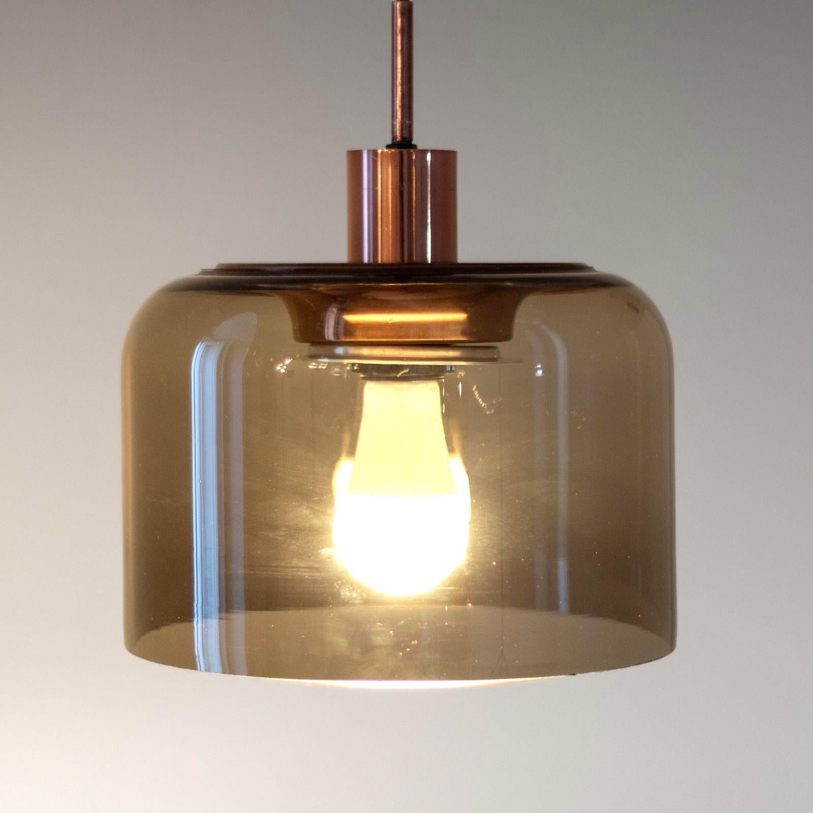 Design Italian Smoked Glass and Bronzed Pendant In Good Condition For Sale In Ceglie Messapica, IT