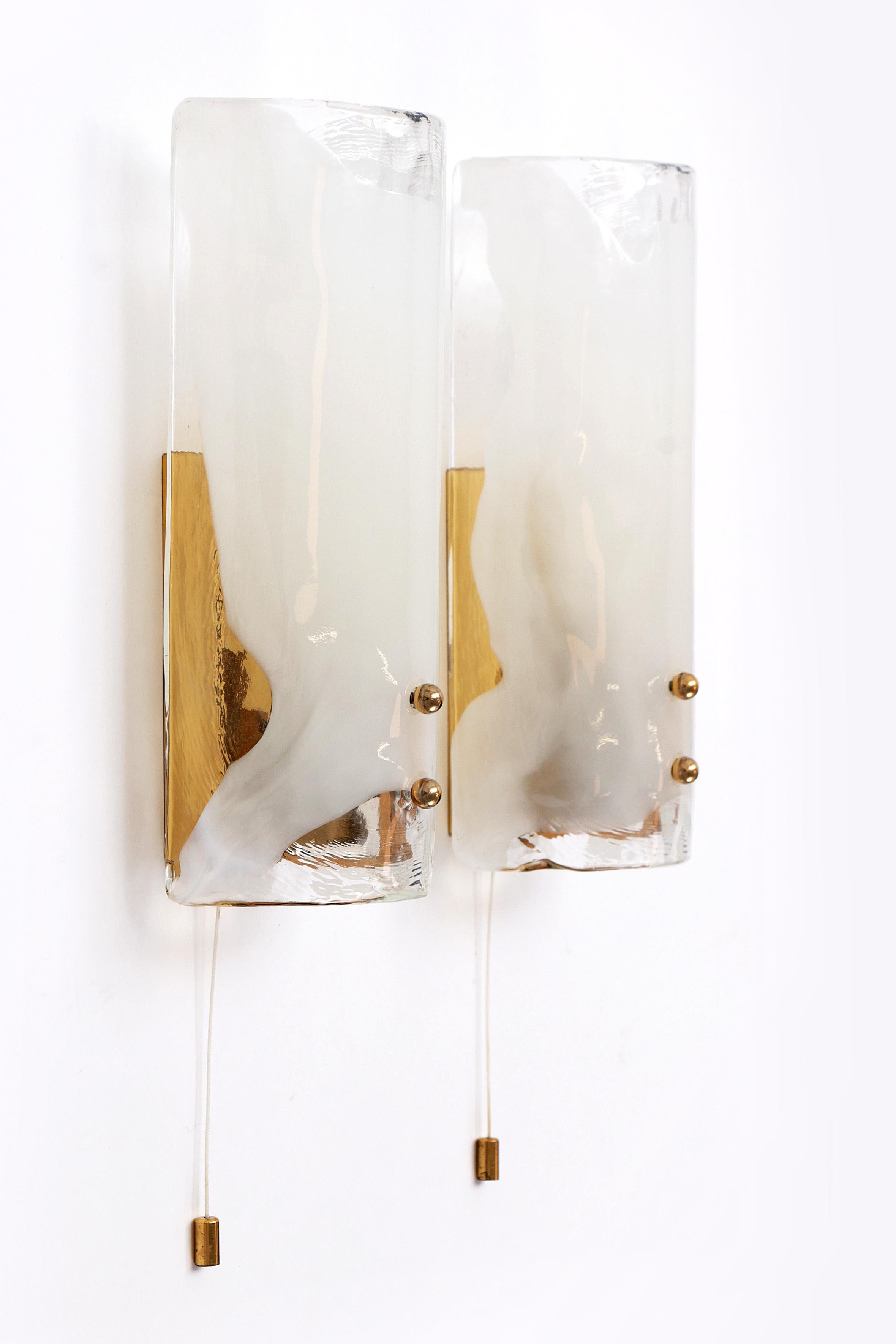 Mid-20th Century Design Kalmar glass wall lamp set with brass details For Sale