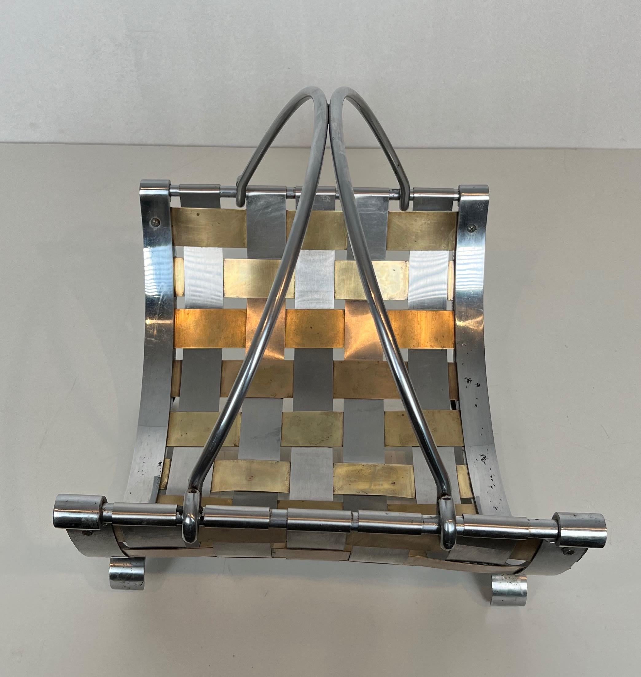 French Design logs holder made of intersecting brass and chrome strips. Circa 1970 For Sale
