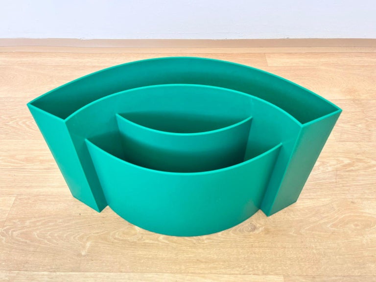 Porte-revues vintage par Hansjerg Maier Aichen pour Authentics, modèle « Wave », Italie des années 1990 - Canada