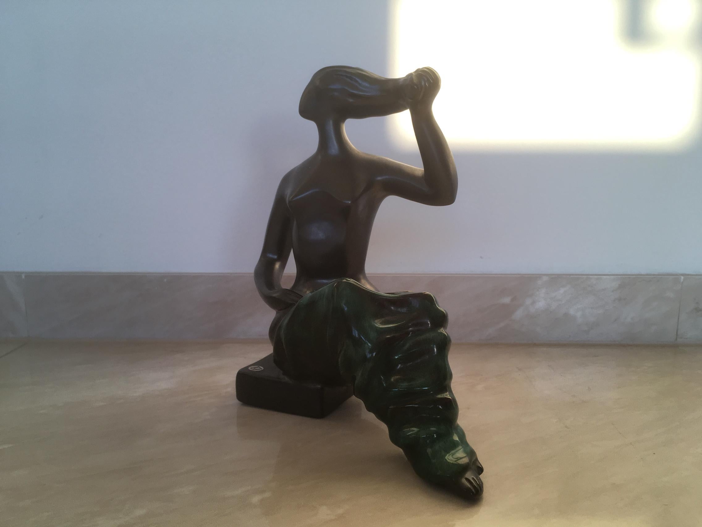 Design-Keramik-Skulptur „Lady“ aus der Mitte des Jahrhunderts von Jitka Forejtova, 1960er Jahre (Moderne der Mitte des Jahrhunderts) im Angebot